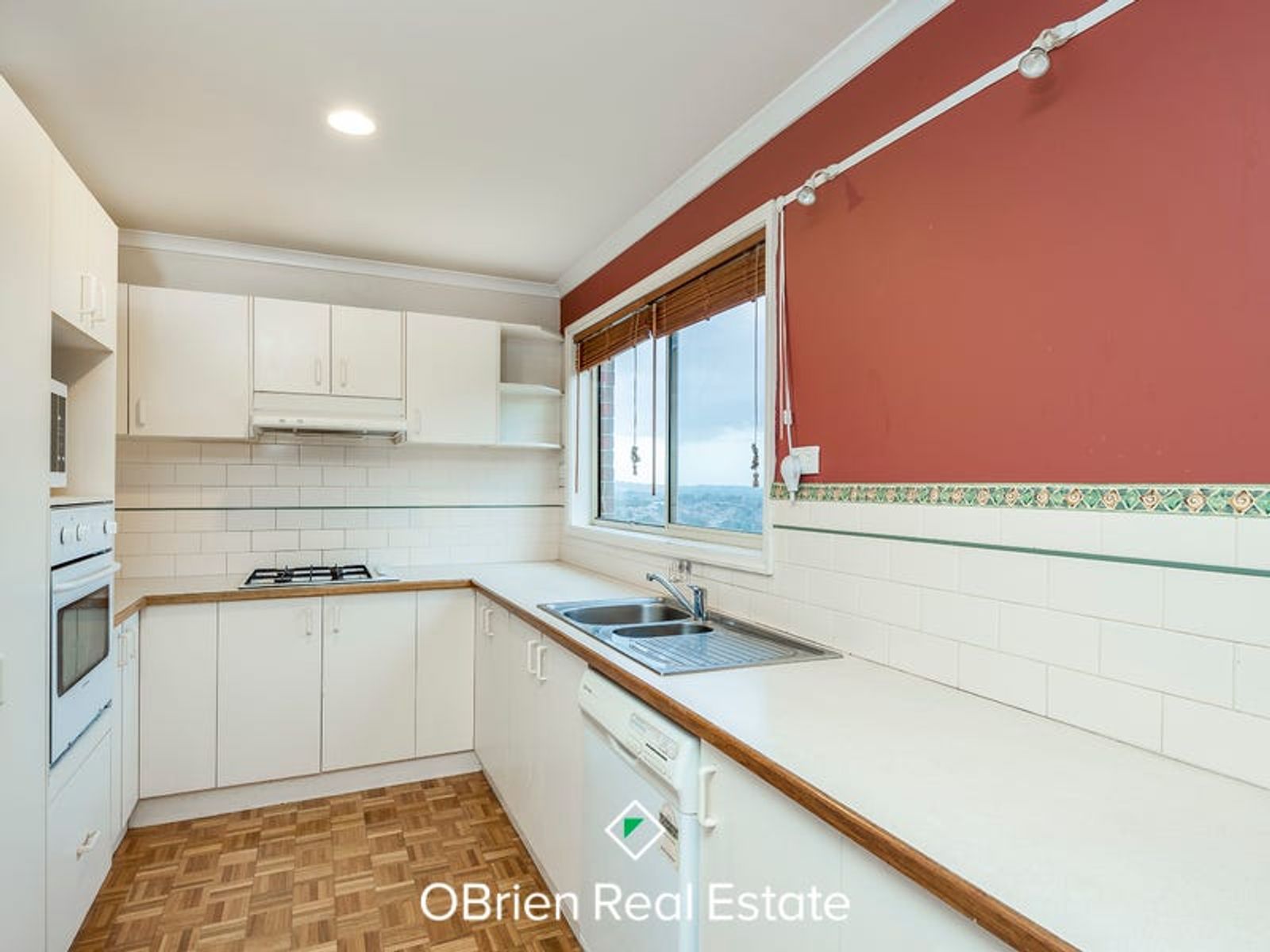 13/8 Monteith Crescent, Endeavour Hills, VIC 3802, Endeavour Hills - Thumbnail 2