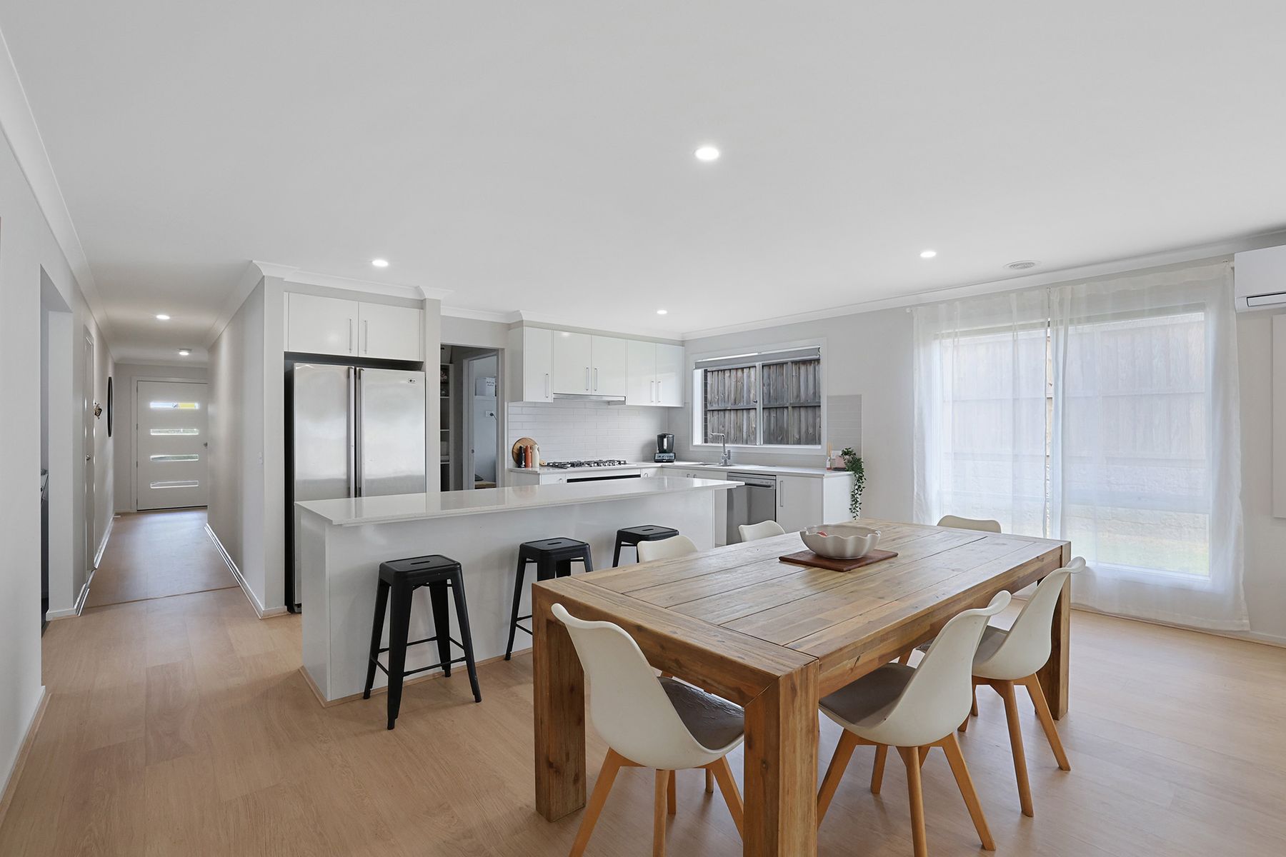 11 Newton Avenue, Warragul, VIC 3820, Warragul - Thumbnail 8