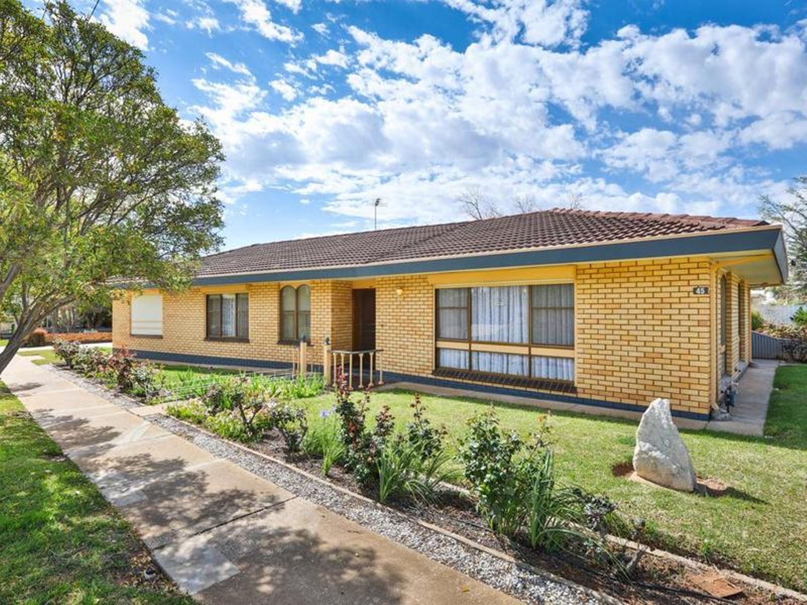 45 McKendrick Avenue