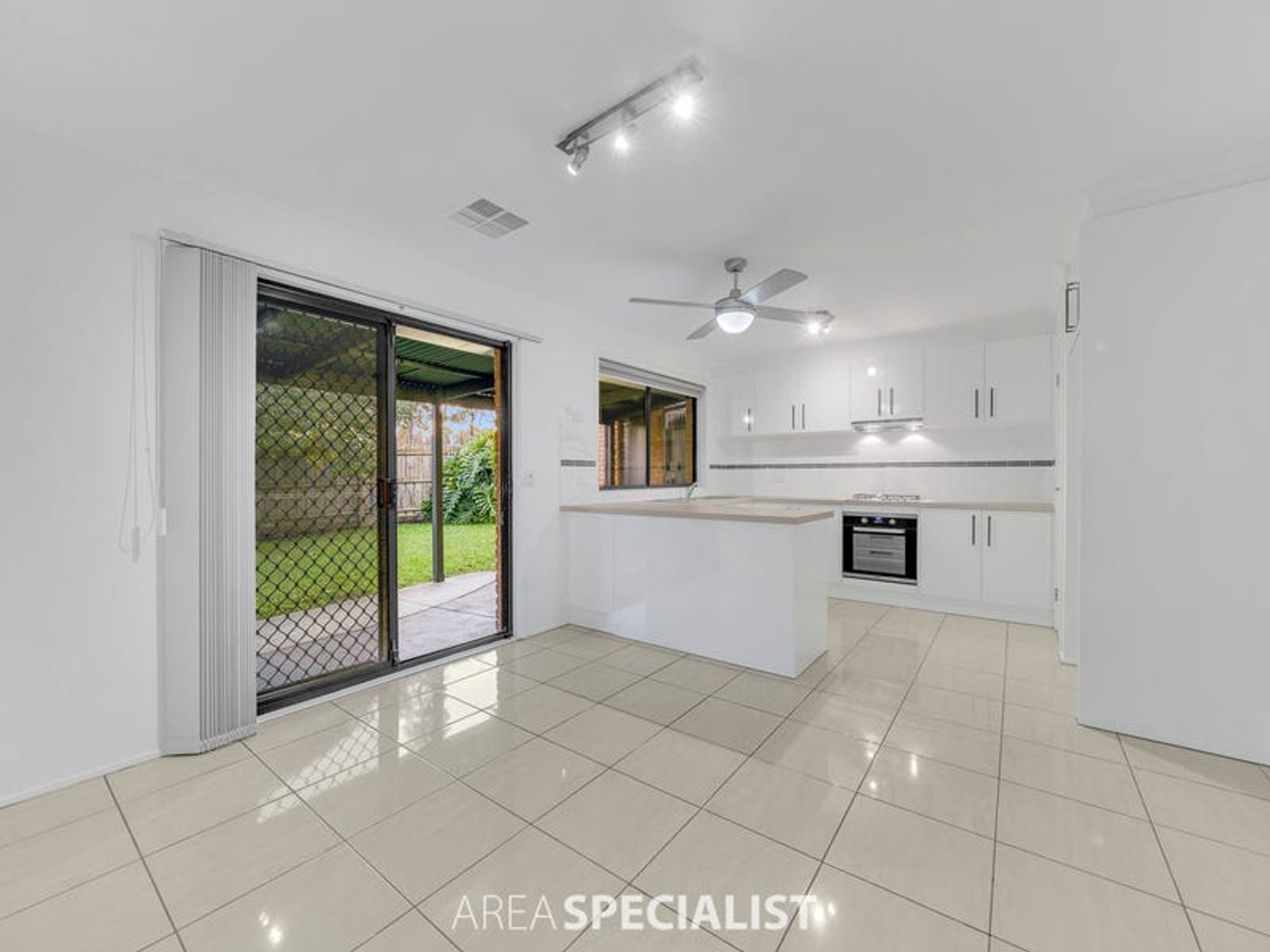 13 Medinah Rise, Hampton Park, VIC 3976, Hampton Park - Thumbnail 4