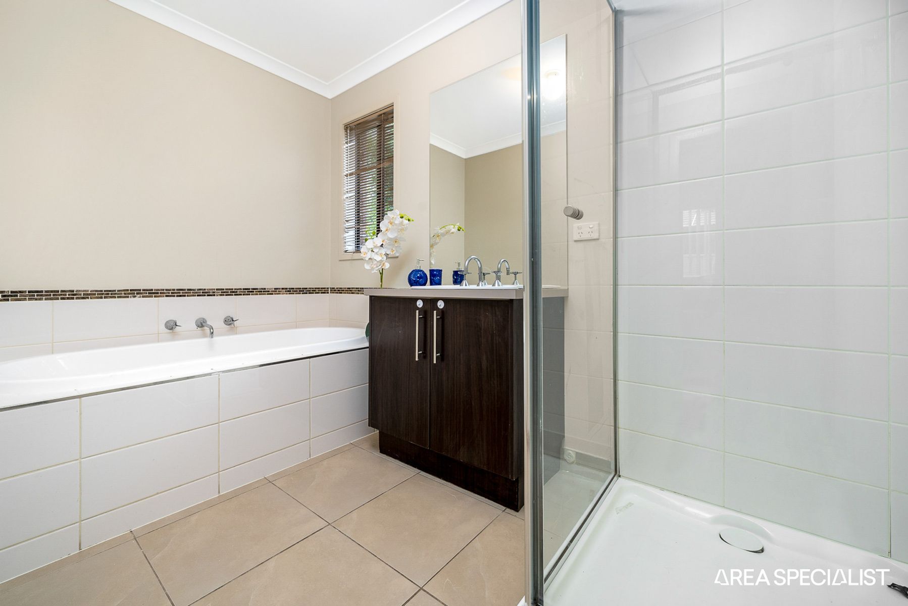 10 Tattle Grove, Cranbourne East, VIC 3977, Cranbourne East - Thumbnail 4
