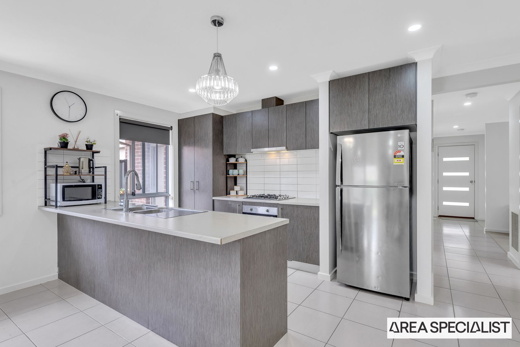 35 Michael Place, Point Cook, Point Cook - Thumbnail 3