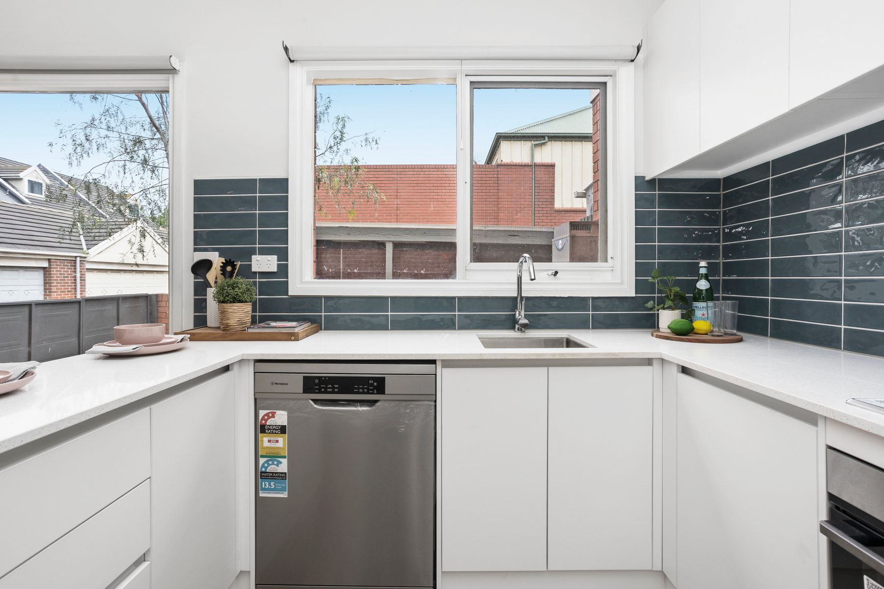 26 Greenham Place, Kensington - Thumbnail 8
