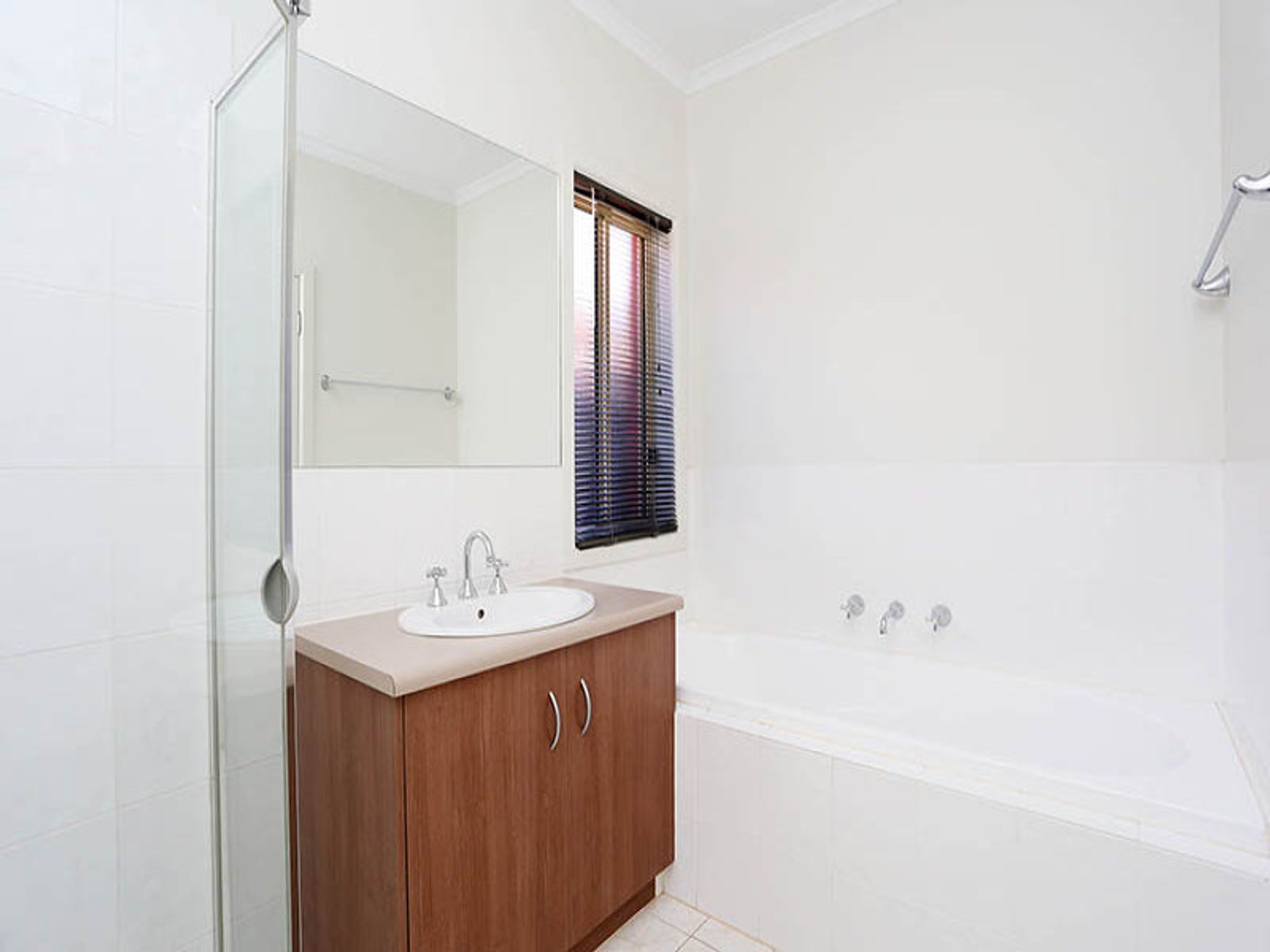 42 Franklin Avenue, Mawson Lakes, SA 5095, Mawson Lakes - Thumbnail 6