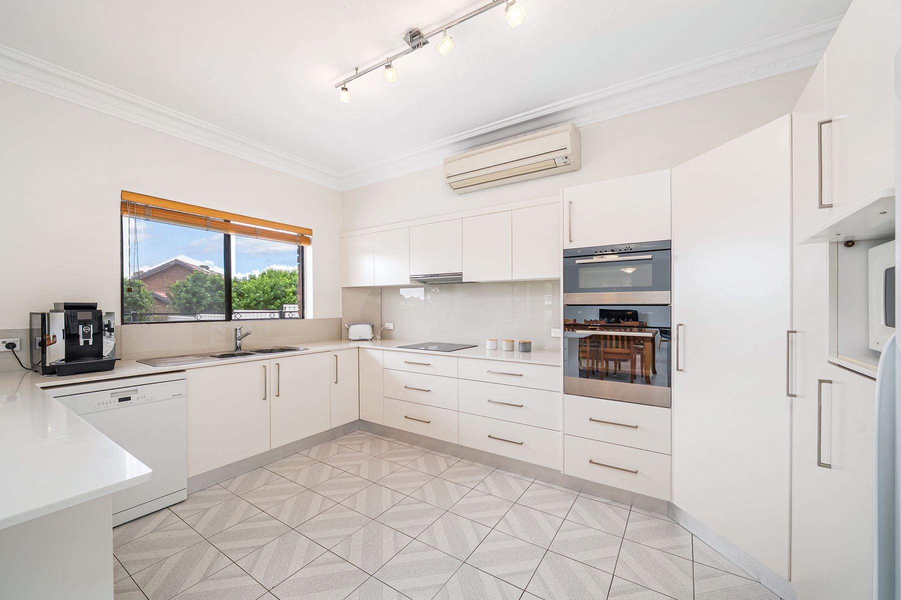 23 Ferrier Drive, Menai NSW 2234, Menai - Thumbnail 5