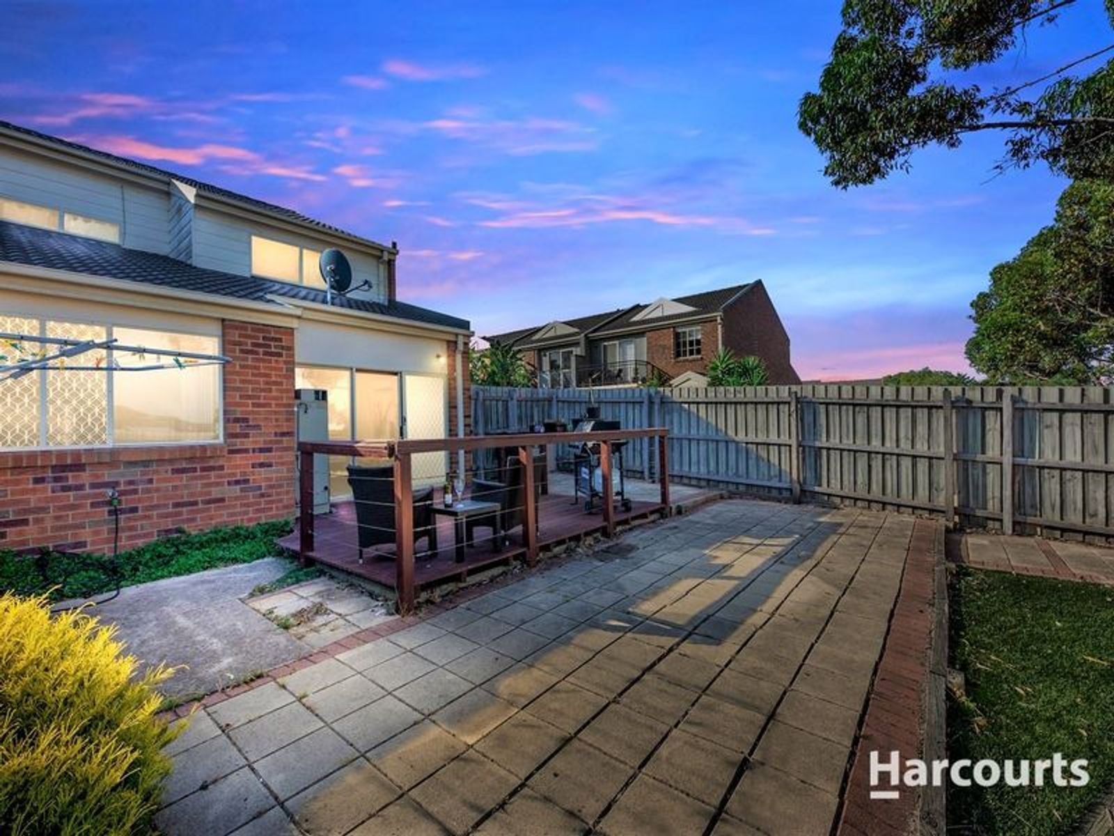 13/2 Silvertree Ave, Delahey, VIC 3037, Delahey - Thumbnail 2
