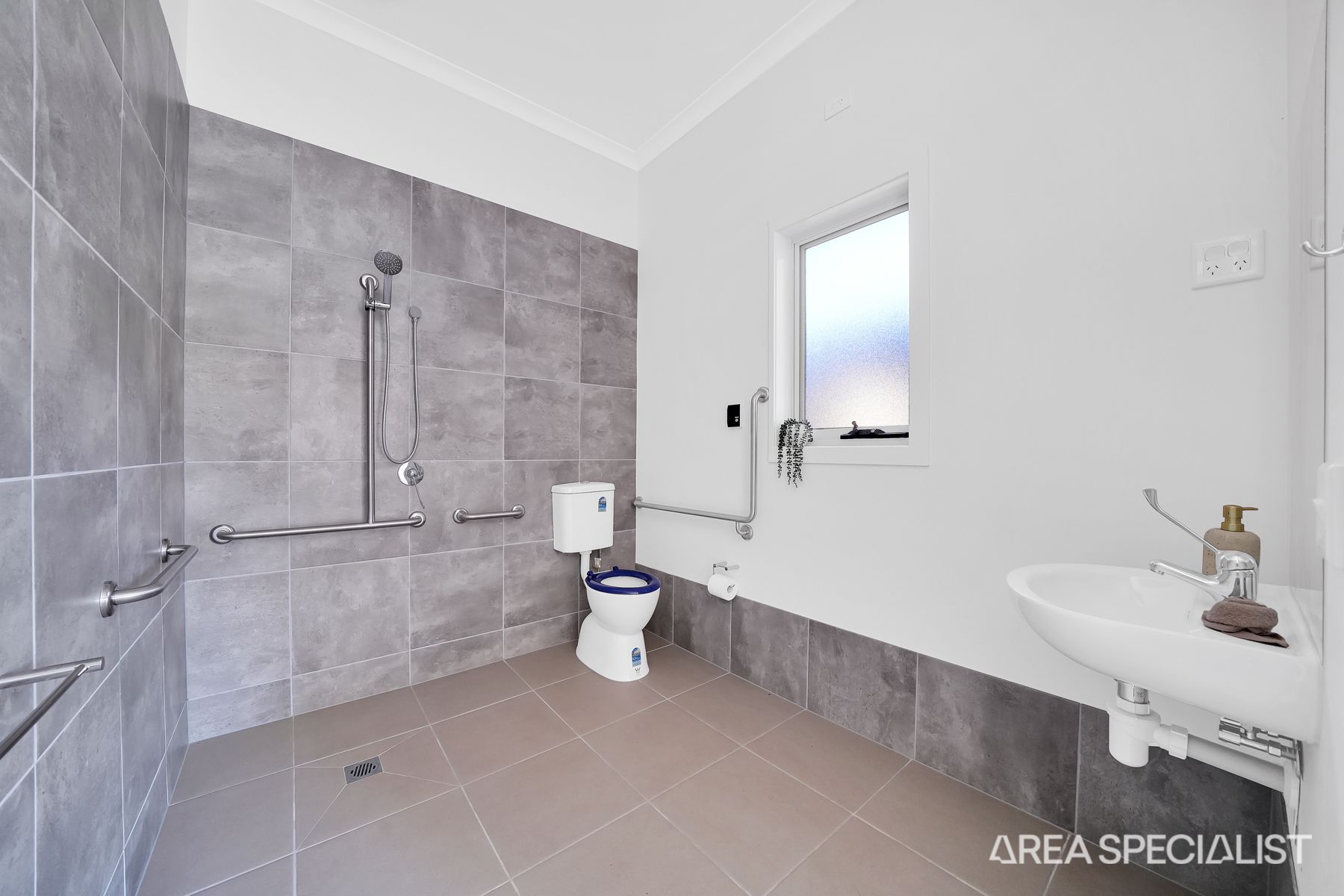 9 Songlark Street, Melton South, Melton South - Thumbnail 6