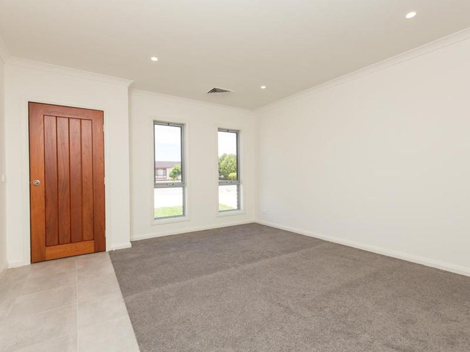 176 Sixteenth Street, Mildura - Thumbnail 2