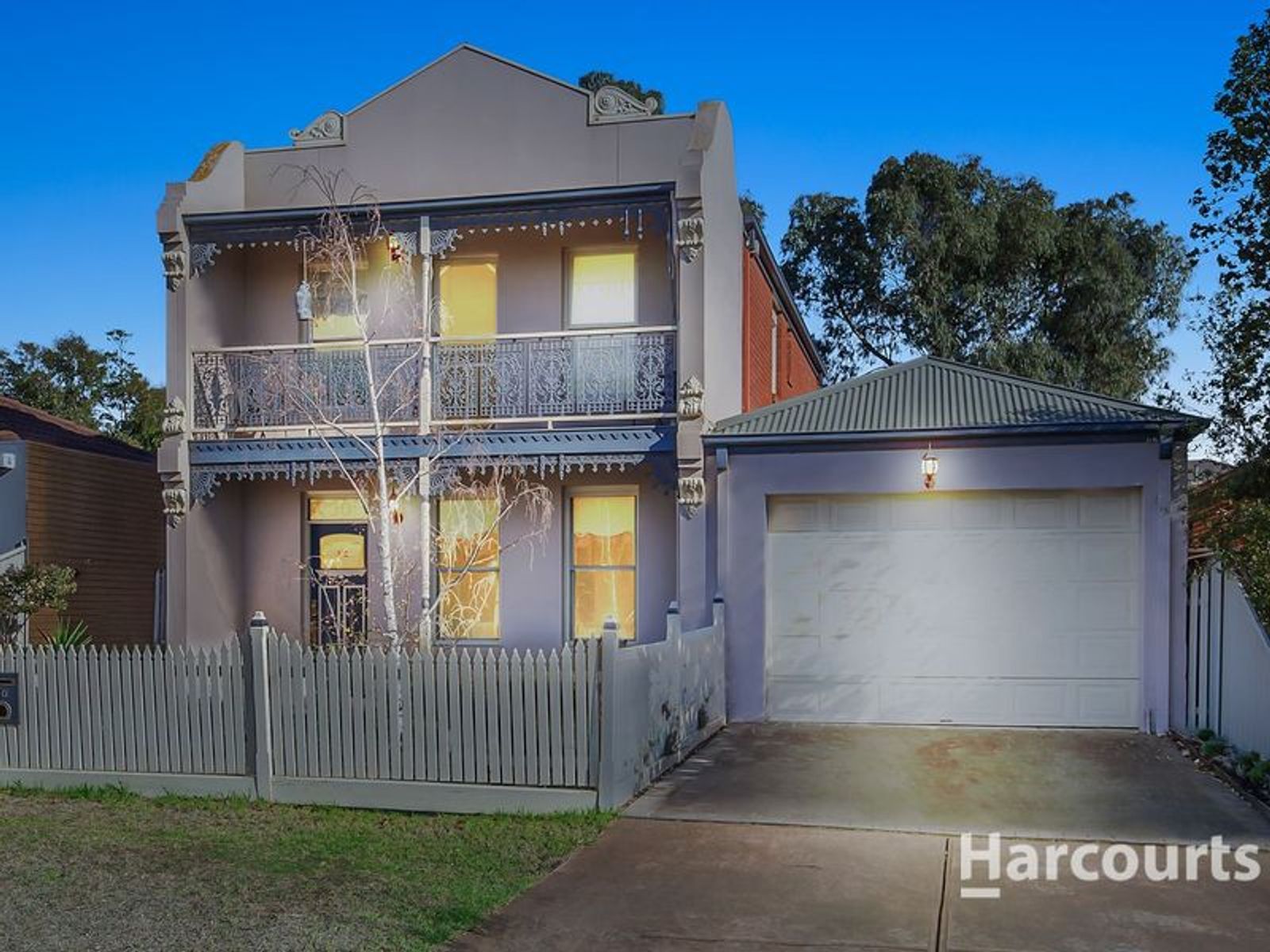 30 Windsor Gardens, Caroline Springs, VIC 3023