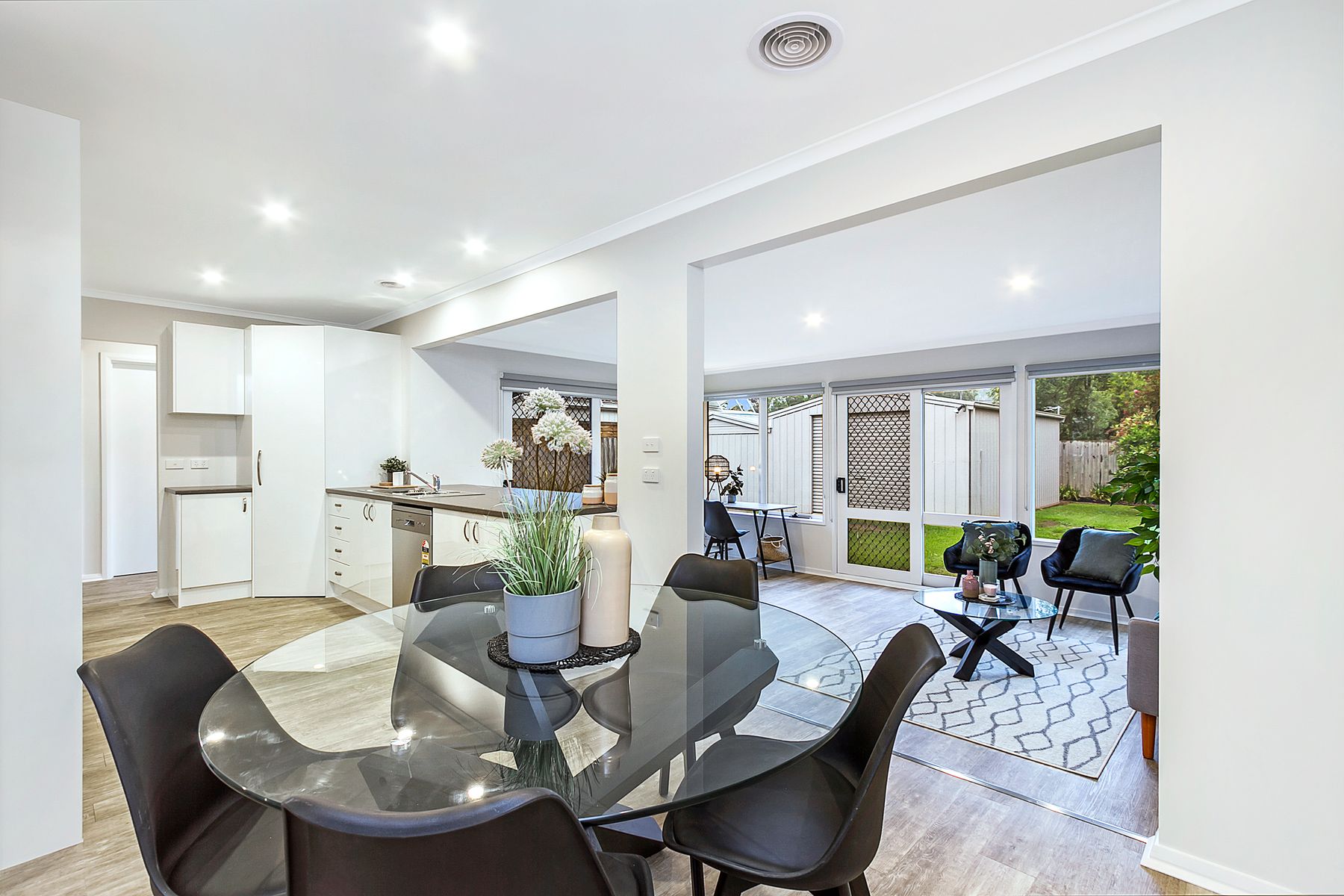 11 Merricks Close, Ferntree Gully - Thumbnail 5