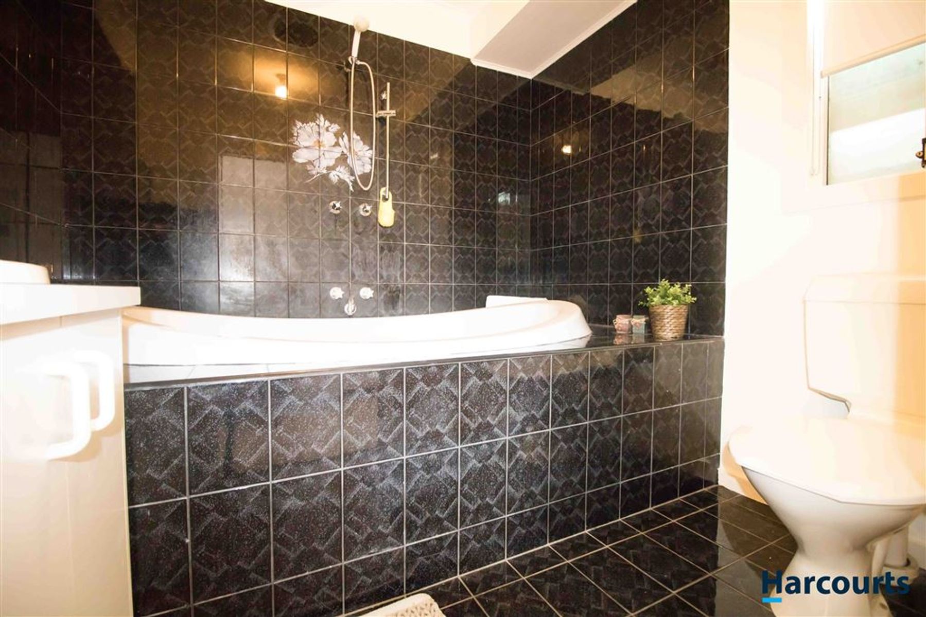 15 Flint Crescent, Delahey, VIC 3037, Delahey - Thumbnail 5