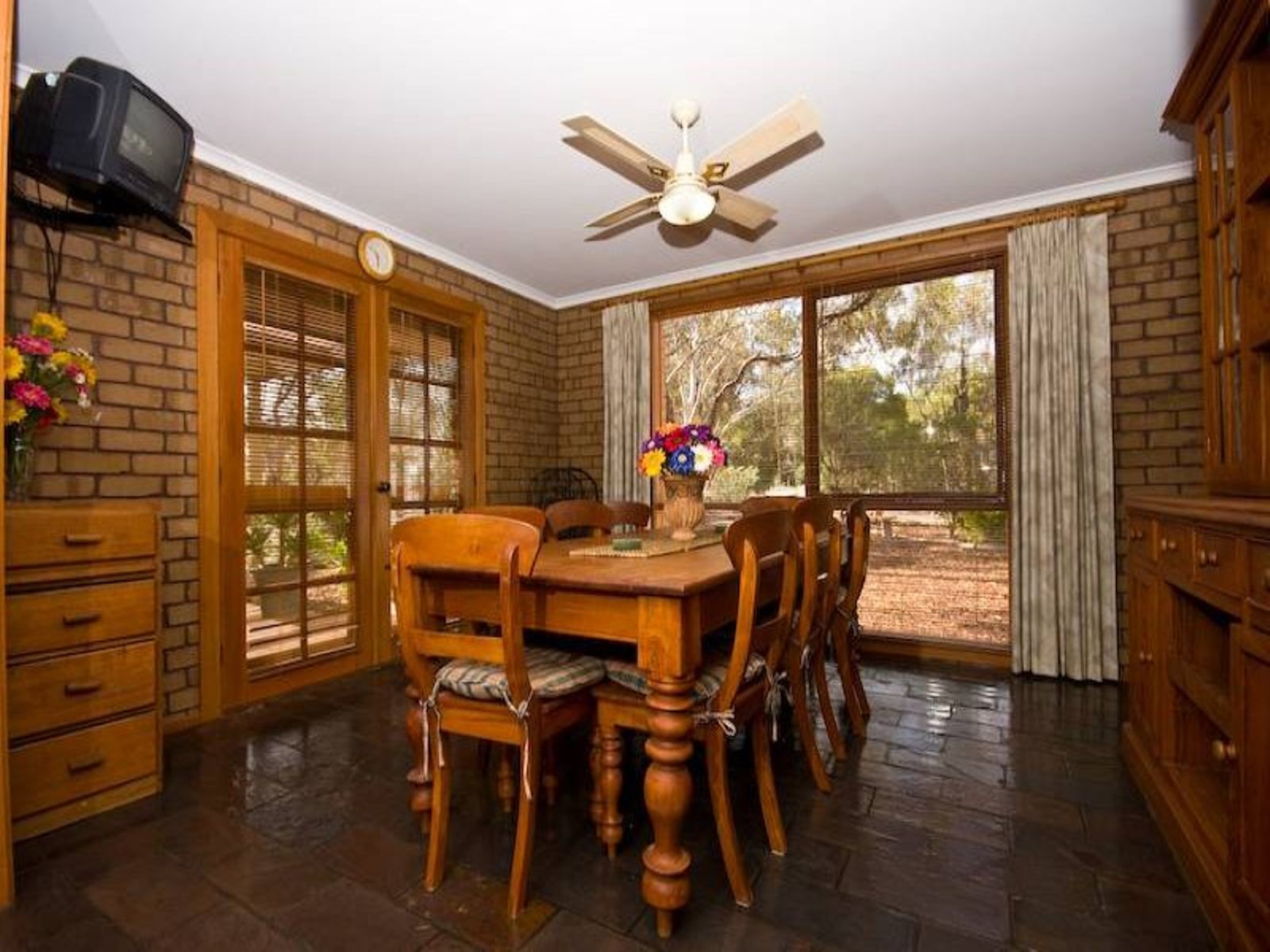 66 Regina Avenue, Cabarita - Thumbnail 2