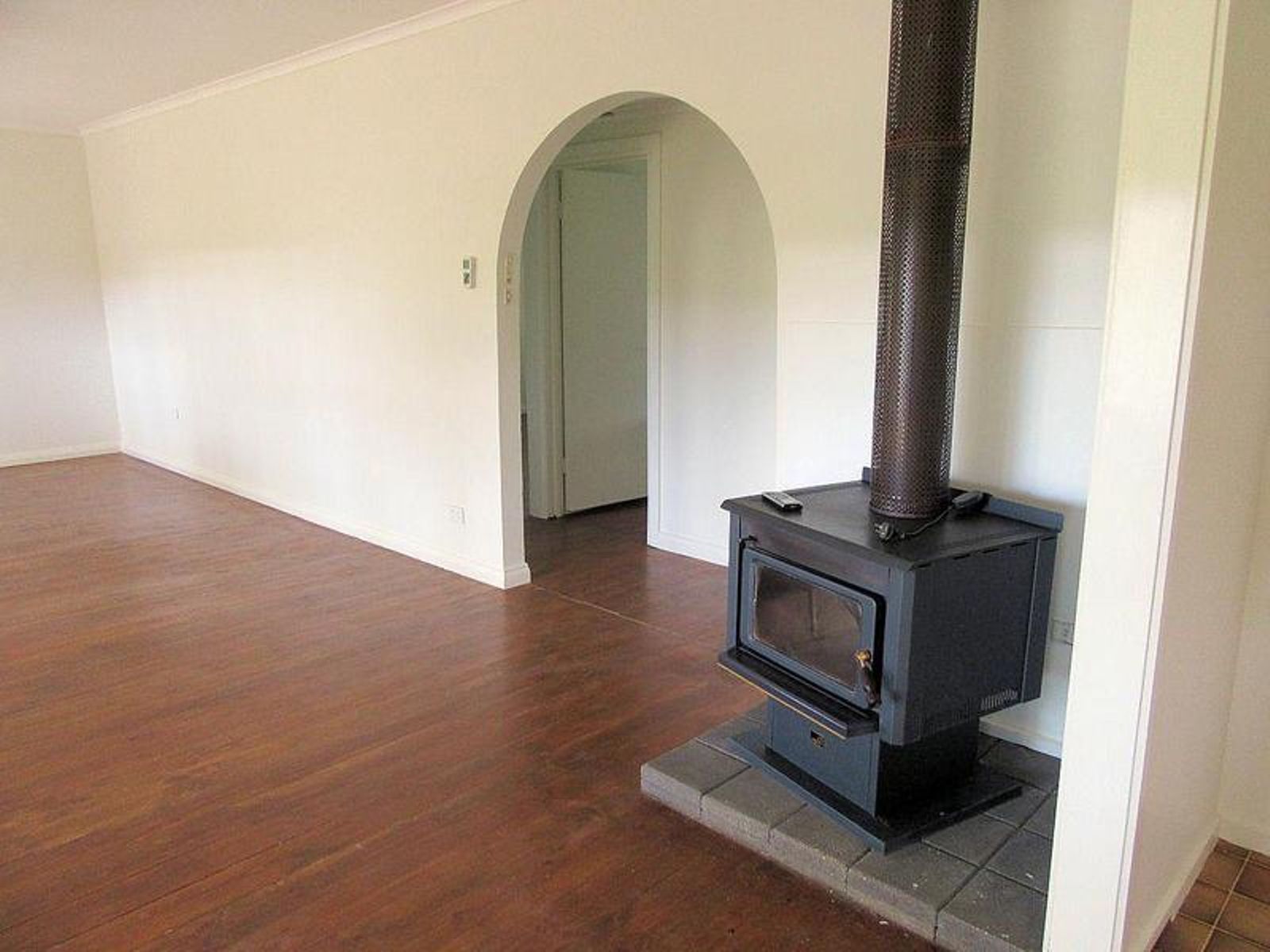 251 Dow Avenue, Birdwoodton - Thumbnail 6