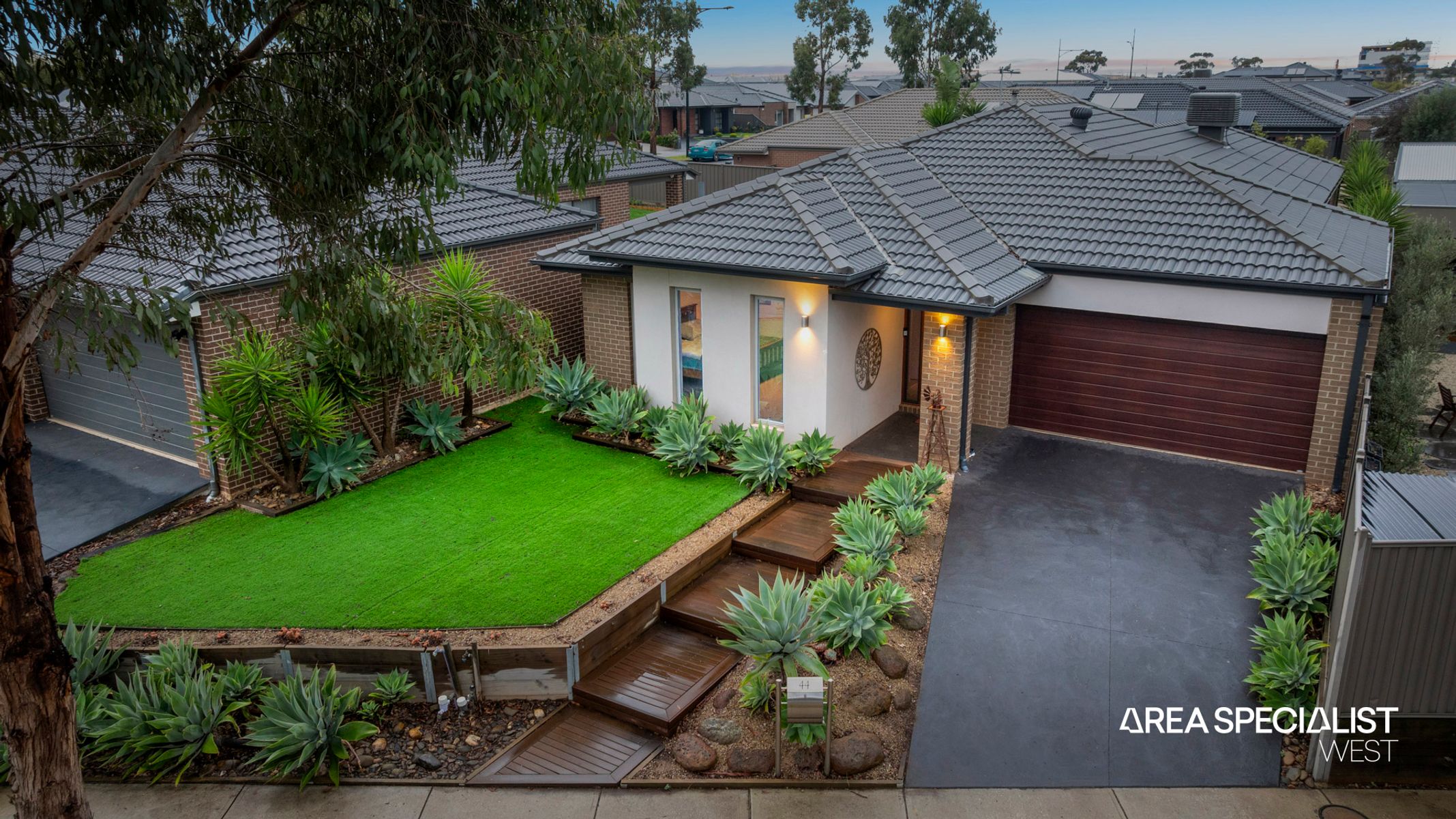 44 Alabaster Avenue, Cobblebank, Cobblebank - Thumbnail 2