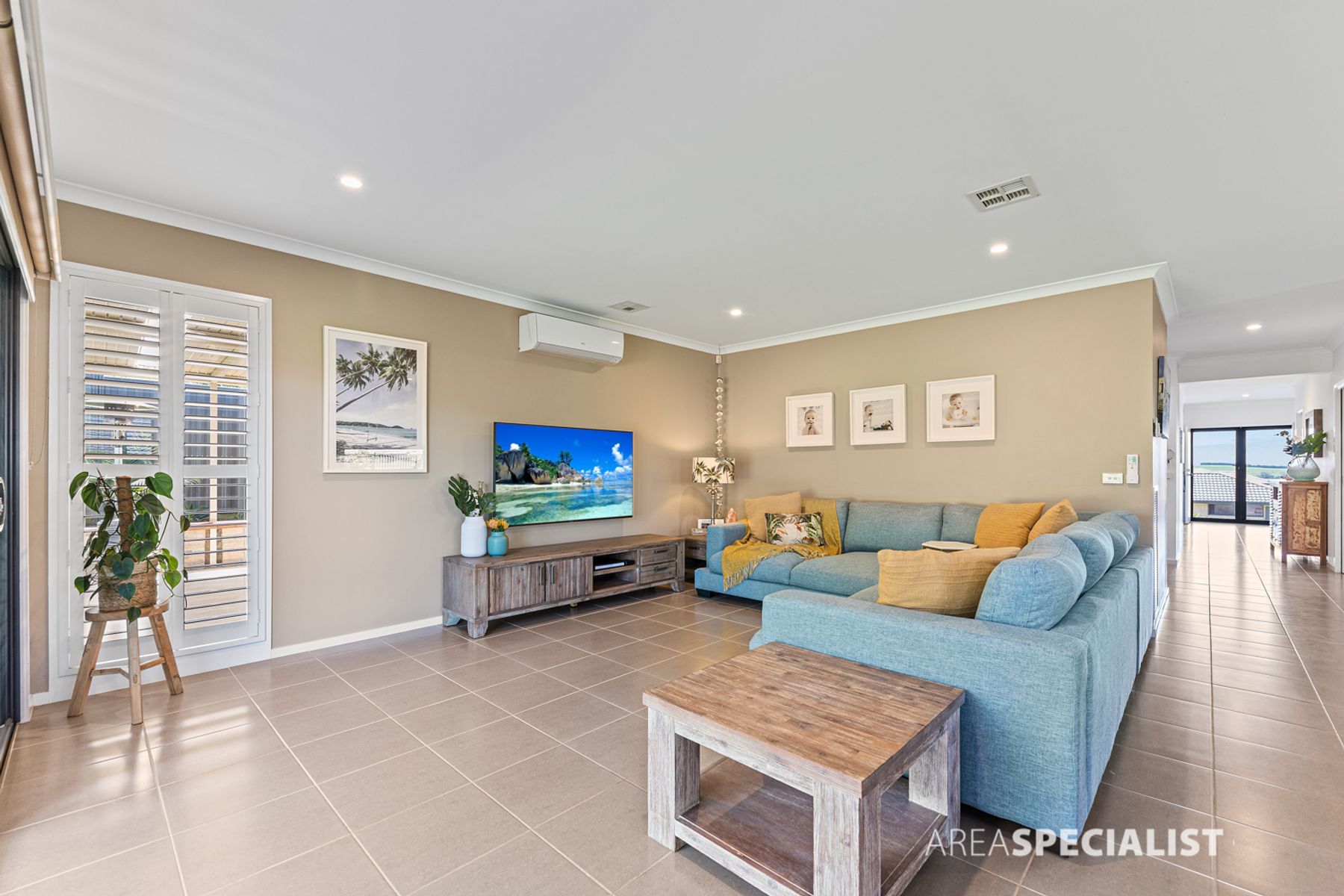 37 Illawarra Way, Pakenham, VIC 3810, Pakenham - Thumbnail 4