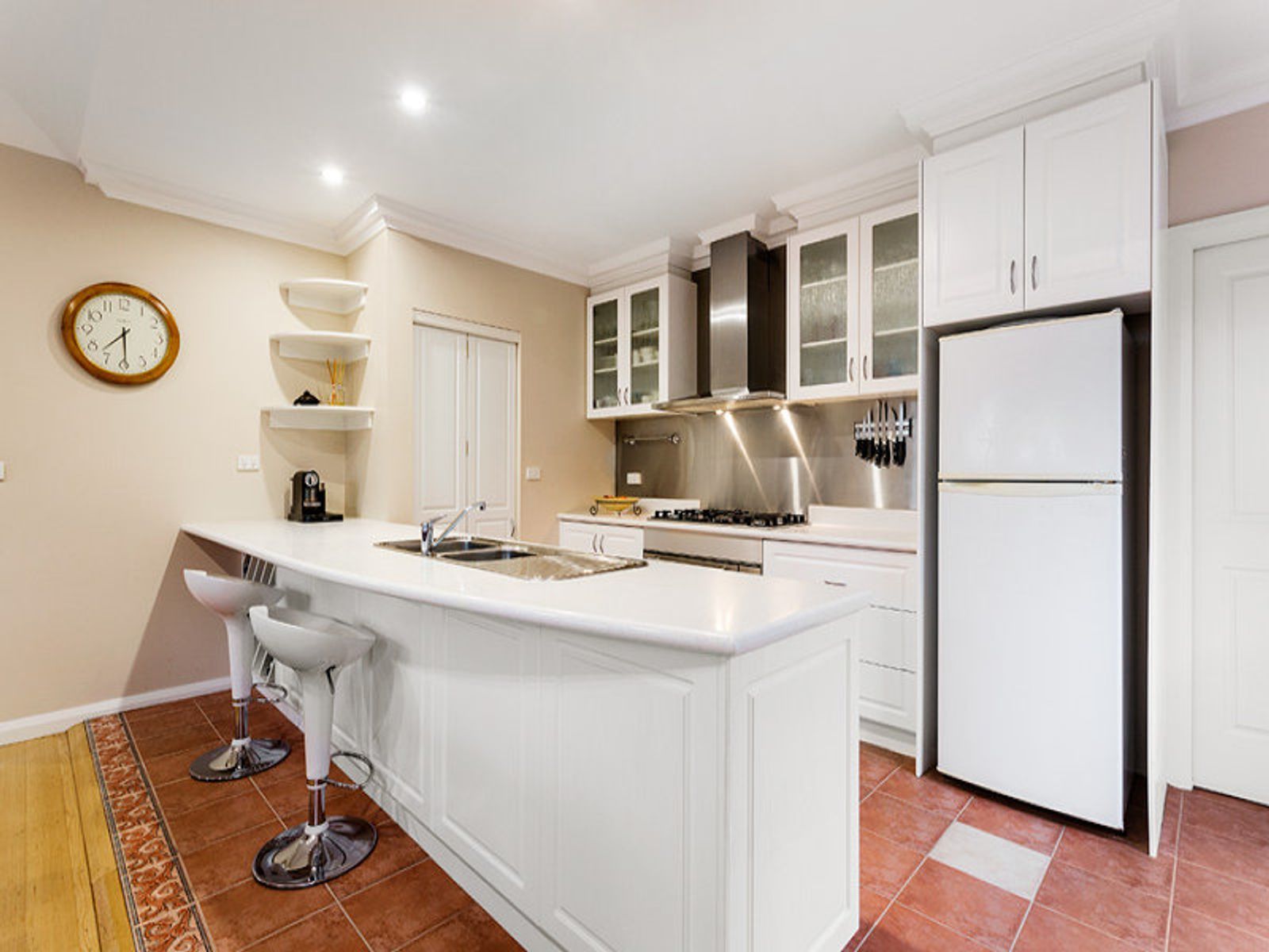 7 Willett Avenue, Oak Park - Thumbnail 8