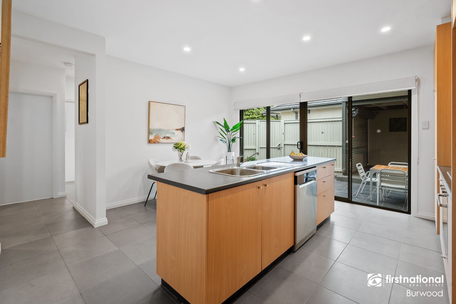 1/17 Cypress Avenue, Burwood VIC 3125, Burwood - Thumbnail 3