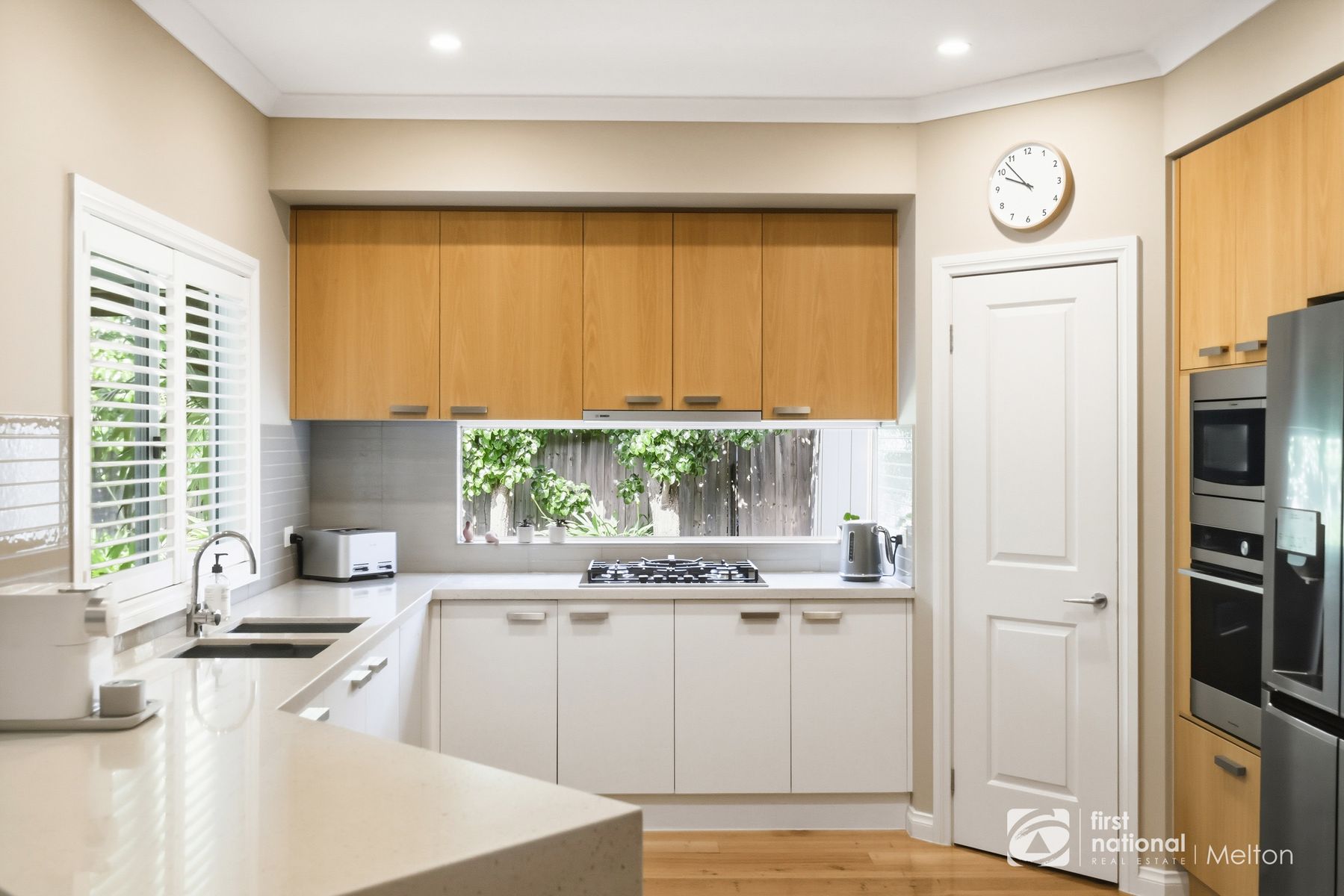 15 BRIDGEWATER AVENUE, Eynesbury, VIC 3338, Eynesbury - Thumbnail 2