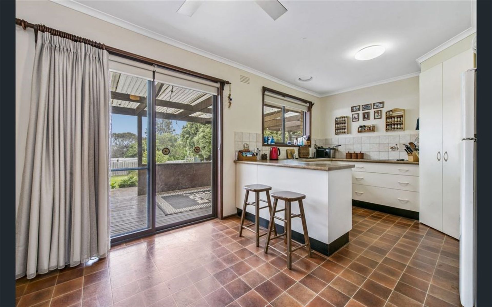 29 Silverton Drive, Ferntree Gully, VIC 3156, Ferntree Gully - Thumbnail 3
