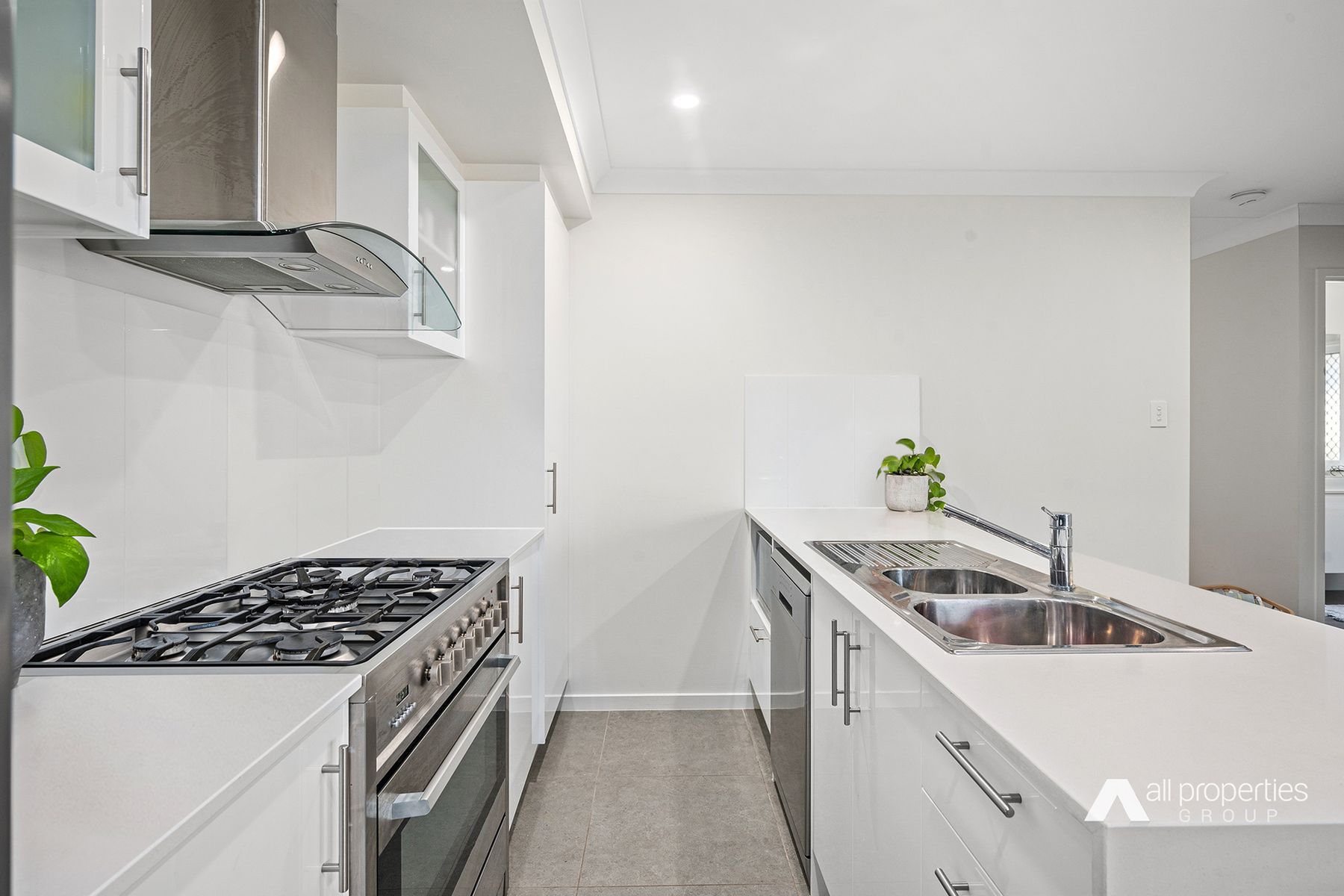 14 Bignell Circuit, Greenbank QLD 4124, Greenbank - Thumbnail 3