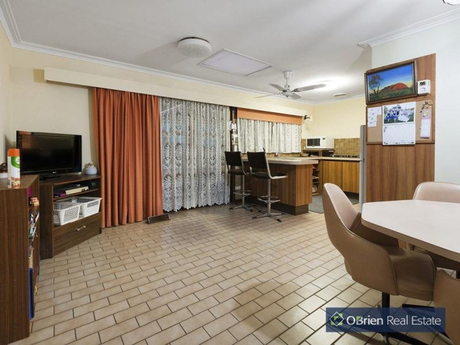 12 William Hovell Drive, Endeavour Hills, VIC 3802, Endeavour Hills - Thumbnail 4