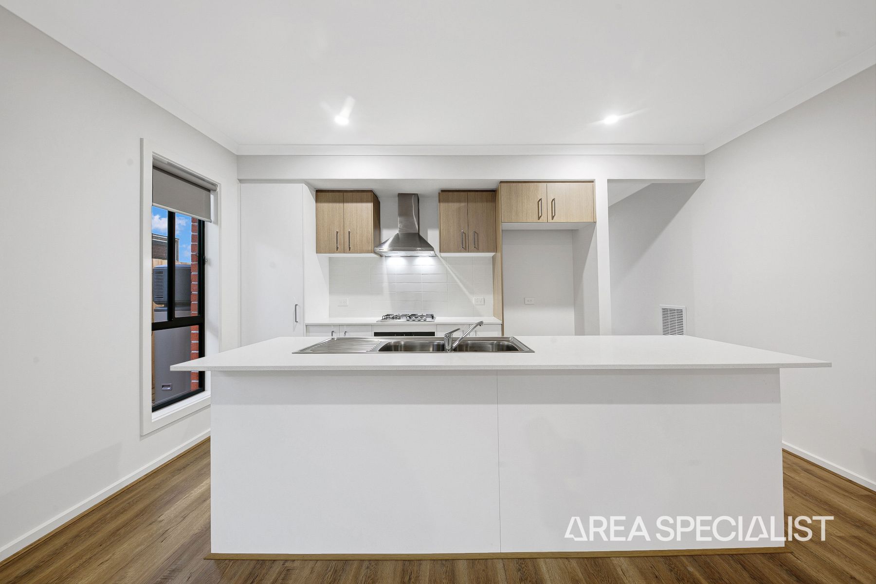 56 Sparrowhawk Crescent, Deanside, Deanside - Thumbnail 4