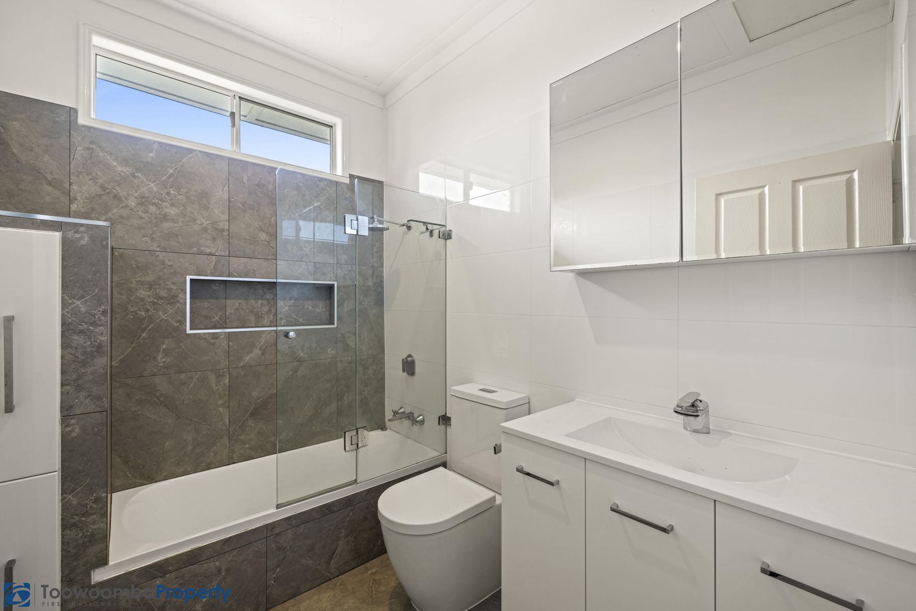 34 Llewellyn Street, Centenary Heights QLD 4350, Centenary Heights - Thumbnail 7