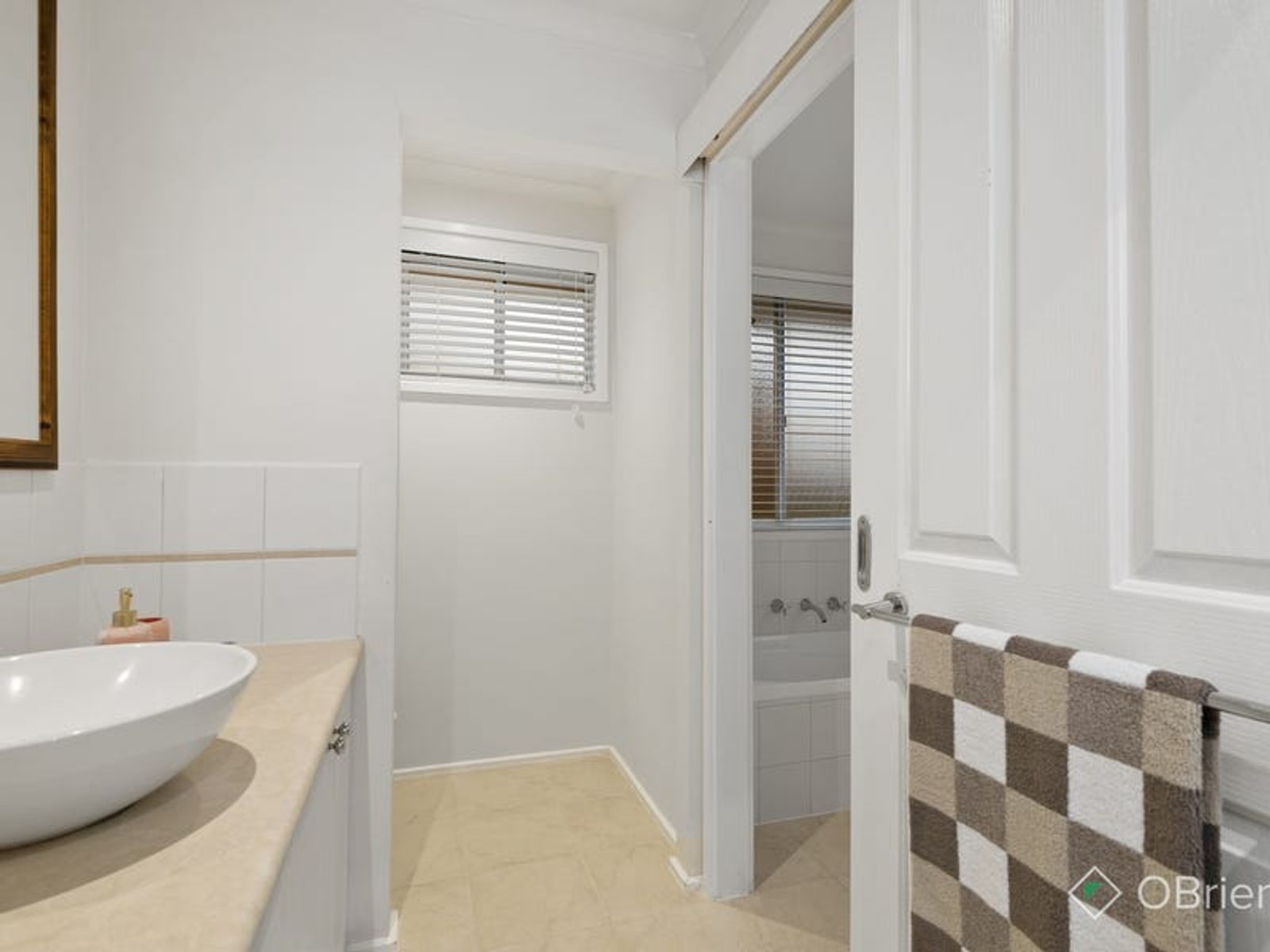 10 Collett Rise, Endeavour Hills, VIC 3802, Endeavour Hills - Thumbnail 7