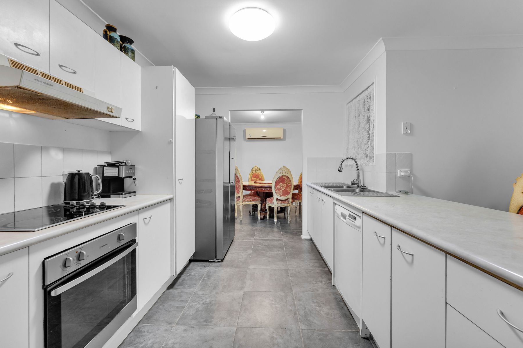 3 Kerrie-Ann Court, Marsden QLD 4132, Marsden - Thumbnail 2