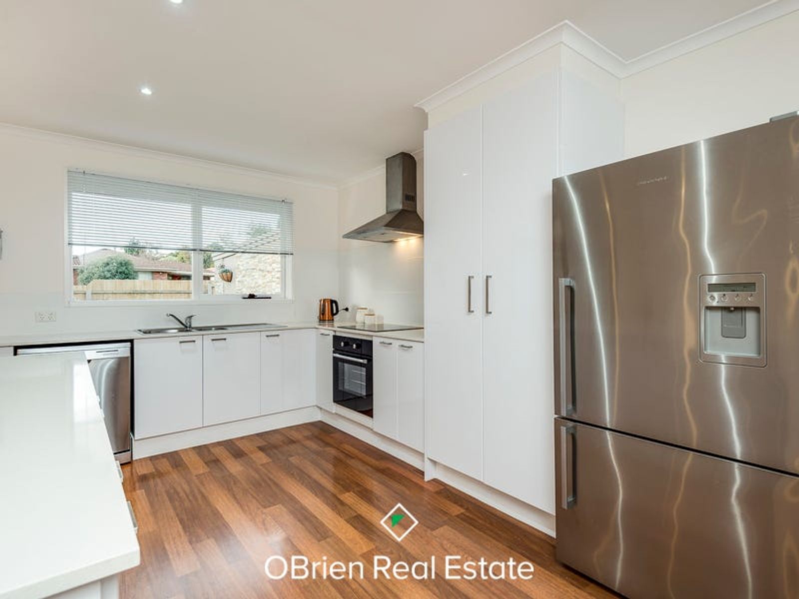 7 Southwell Close, Endeavour Hills, VIC 3802, Endeavour Hills - Thumbnail 2