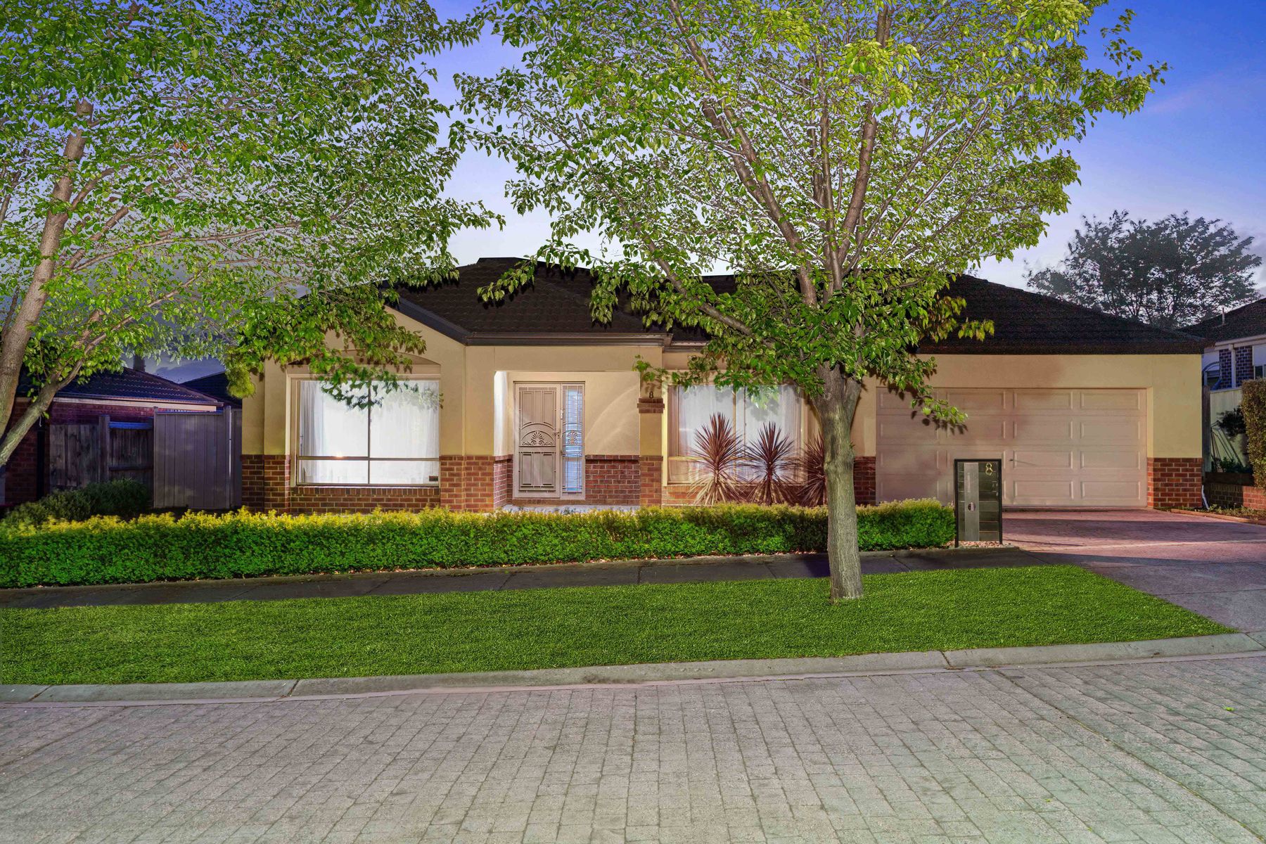 8 Earlston Place, Craigieburn, VIC 3064, Craigieburn - Thumbnail 2