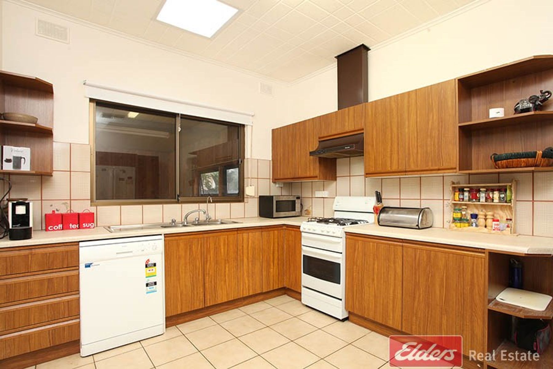 36 Muriel Drive, Pooraka, SA 5095, Pooraka - Thumbnail 3