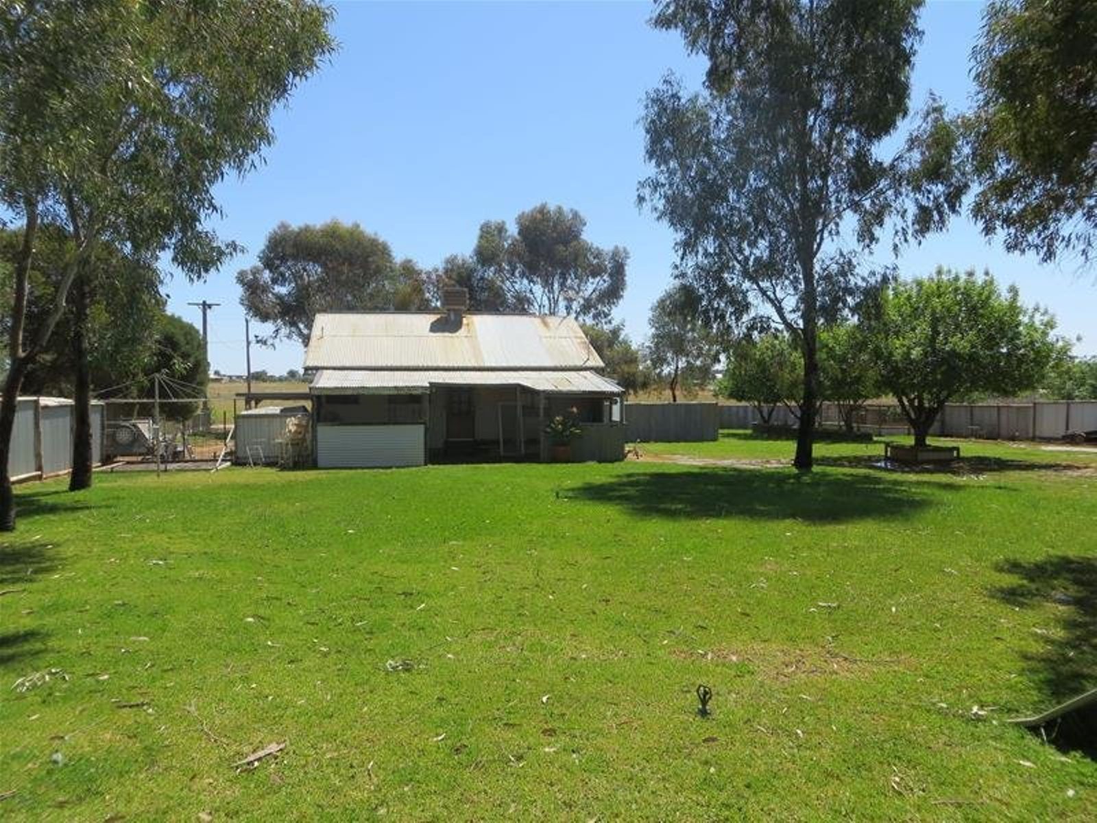 64 Barnetts Road, Red Cliffs - Thumbnail 2