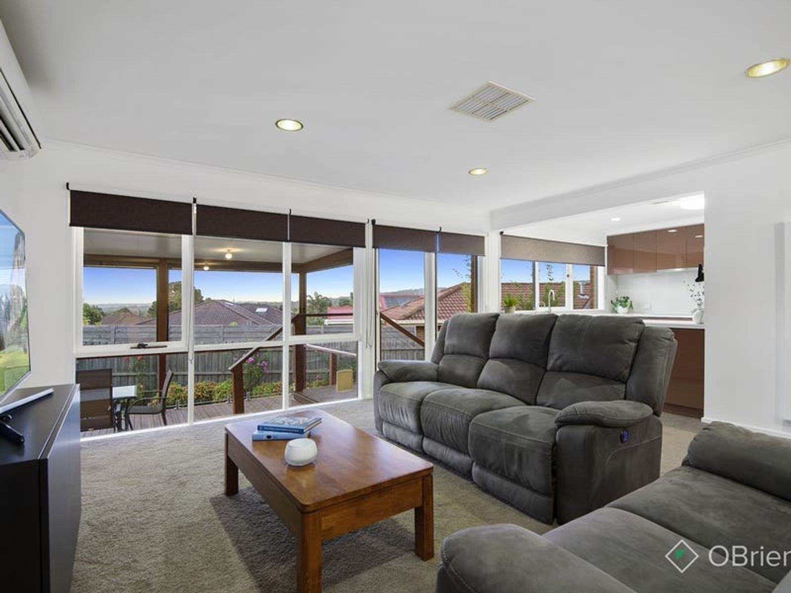 75 Georgette Crescent, Endeavour Hills, VIC 3802, Endeavour Hills - Thumbnail 4