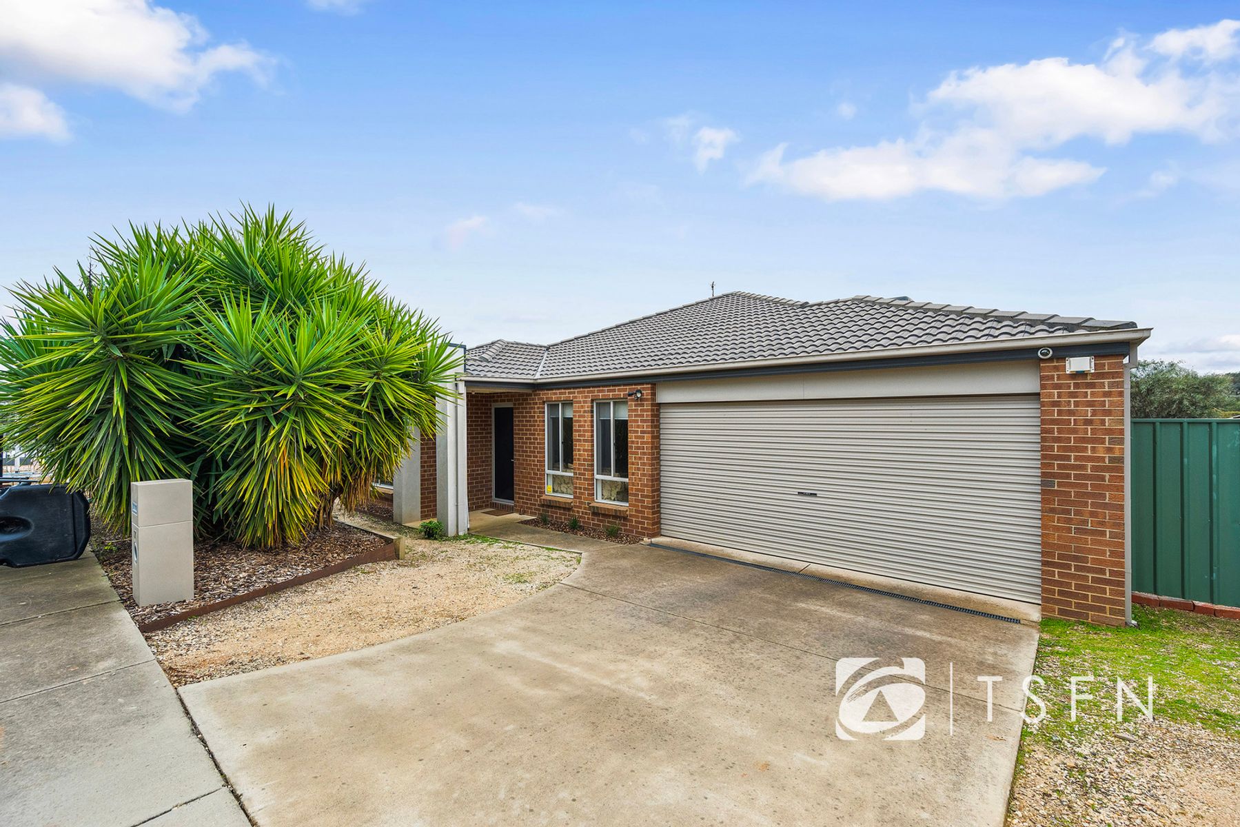 17 Everlasting Rise, Kangaroo Flat - Image 1