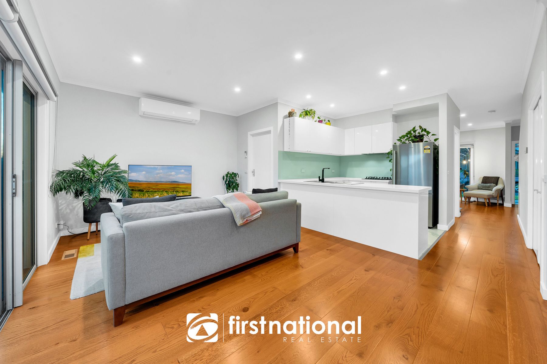 38 Savona Street, Mentone VIC 3194, Mentone - Thumbnail 3