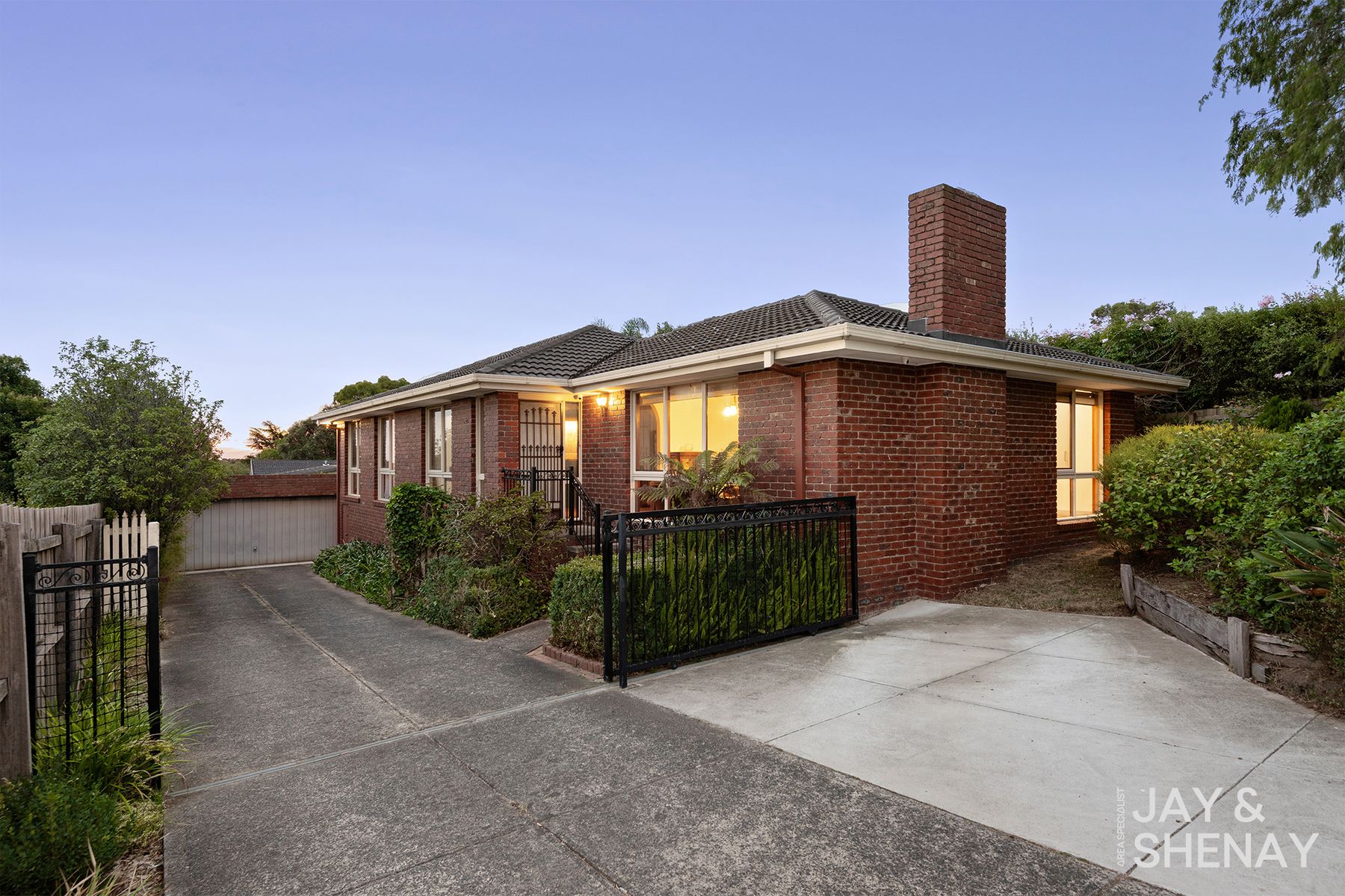 15 Inverness Street, Endeavour Hills VIC 3802, Endeavour Hills - Thumbnail 4