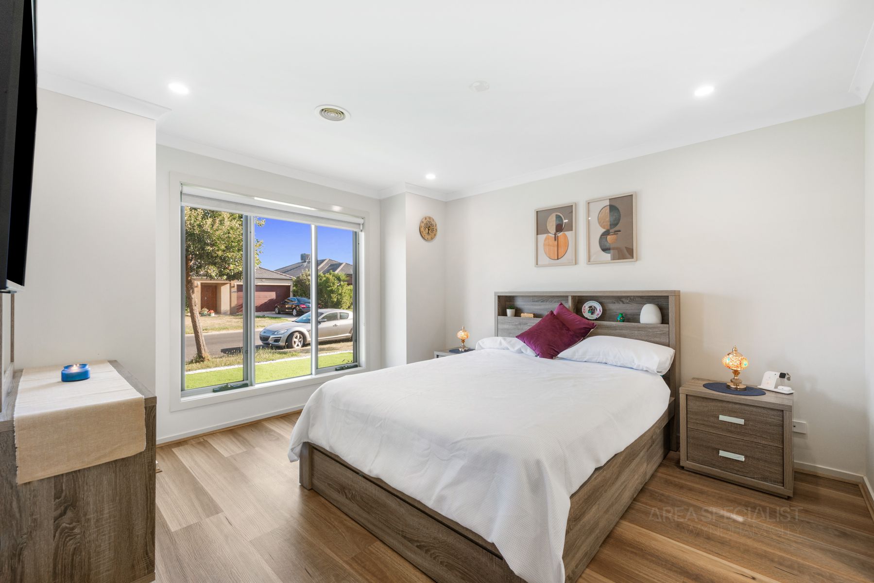 76 James Cook Drive, Truganina, VIC 3029, Truganina - Thumbnail 3