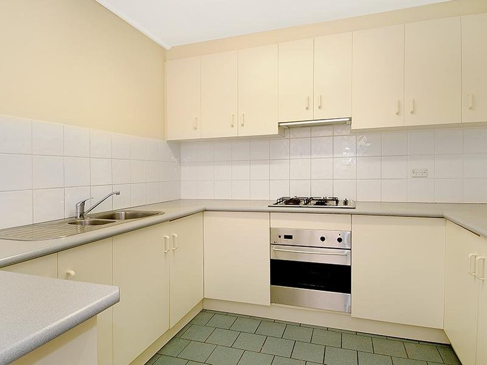 2/9 Fabian Court, Maribyrnong - Thumbnail 6