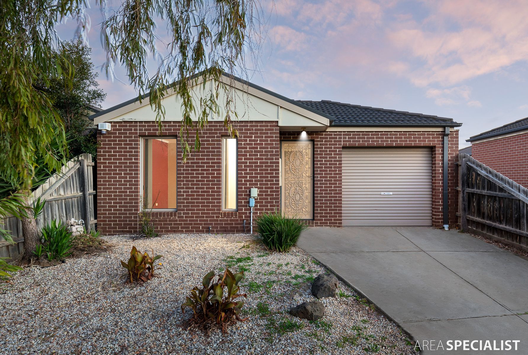 2/6 Montana Drive, Werribee, VIC 3030, Werribee - Thumbnail 2