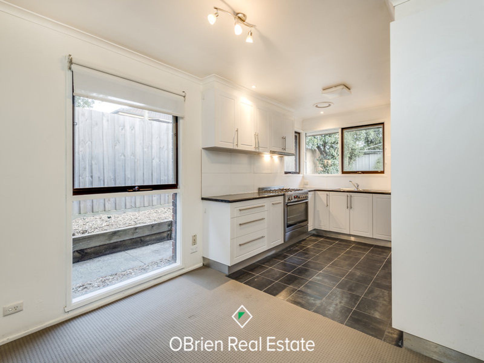 268 James Cook Drive, Endeavour Hills, VIC 3802, Endeavour Hills - Thumbnail 4
