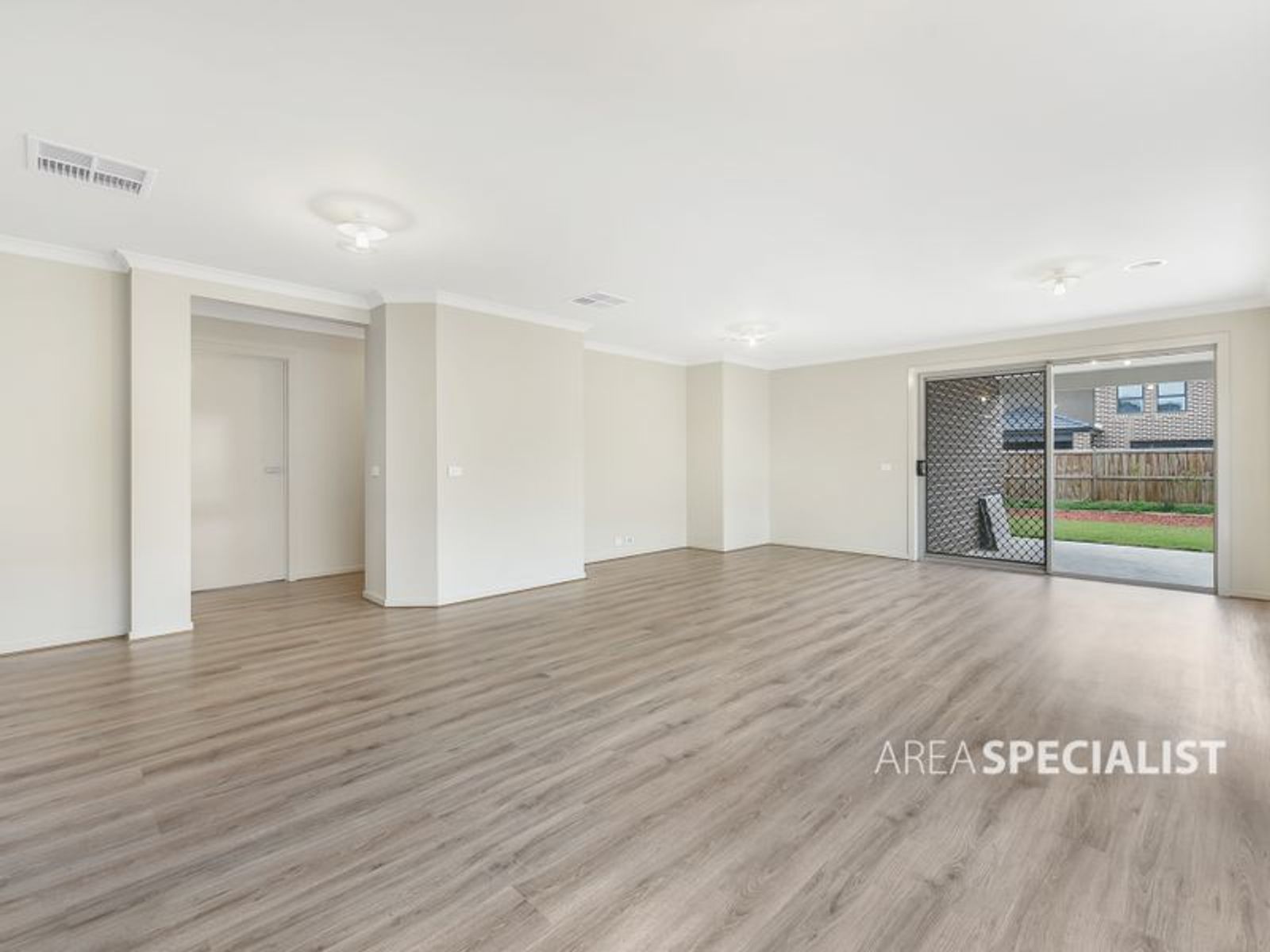 83 Aquatic Drive, Cranbourne West, VIC 3977, Cranbourne West - Thumbnail 5