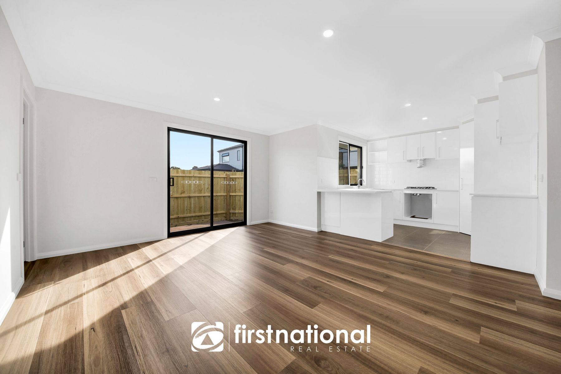 47 Cranbourne Drive, Cranbourne VIC 3977, Cranbourne - Thumbnail 2
