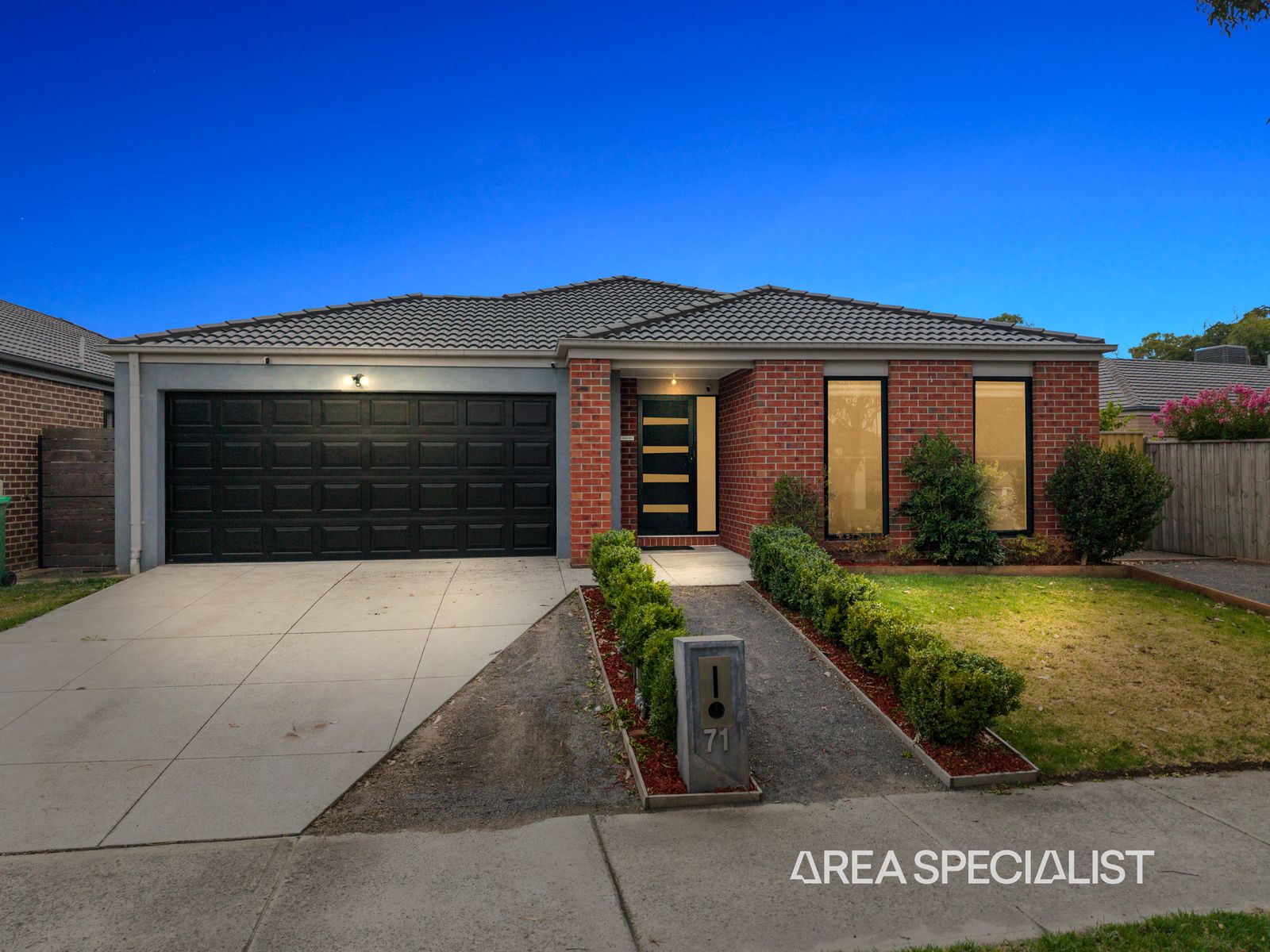 71 Corymbia Promenade, Pakenham, VIC 3810, Pakenham - Thumbnail 2