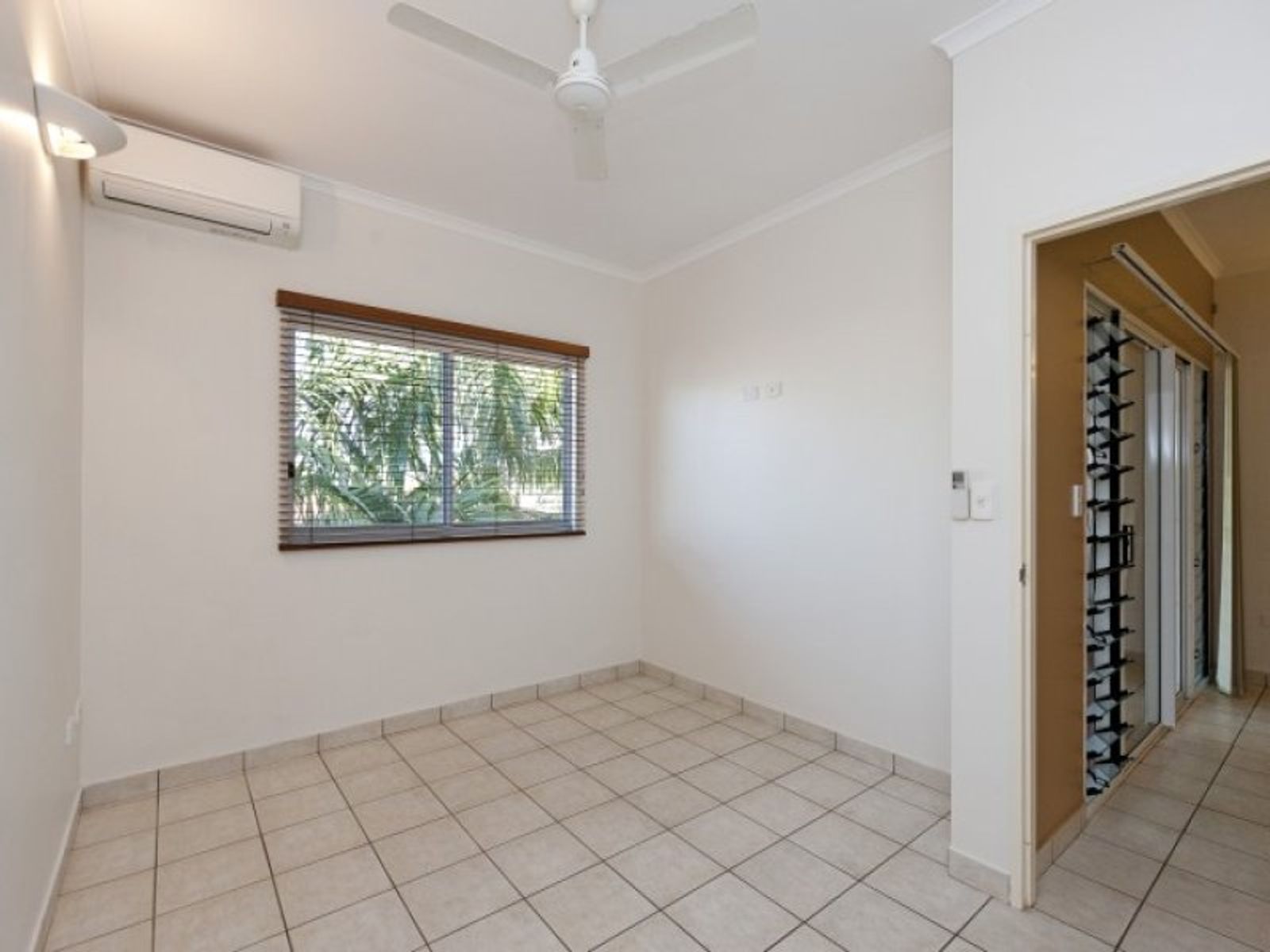 9/2 Beagle Street, Larrakeyah NT 0820, Larrakeyah - Thumbnail 2