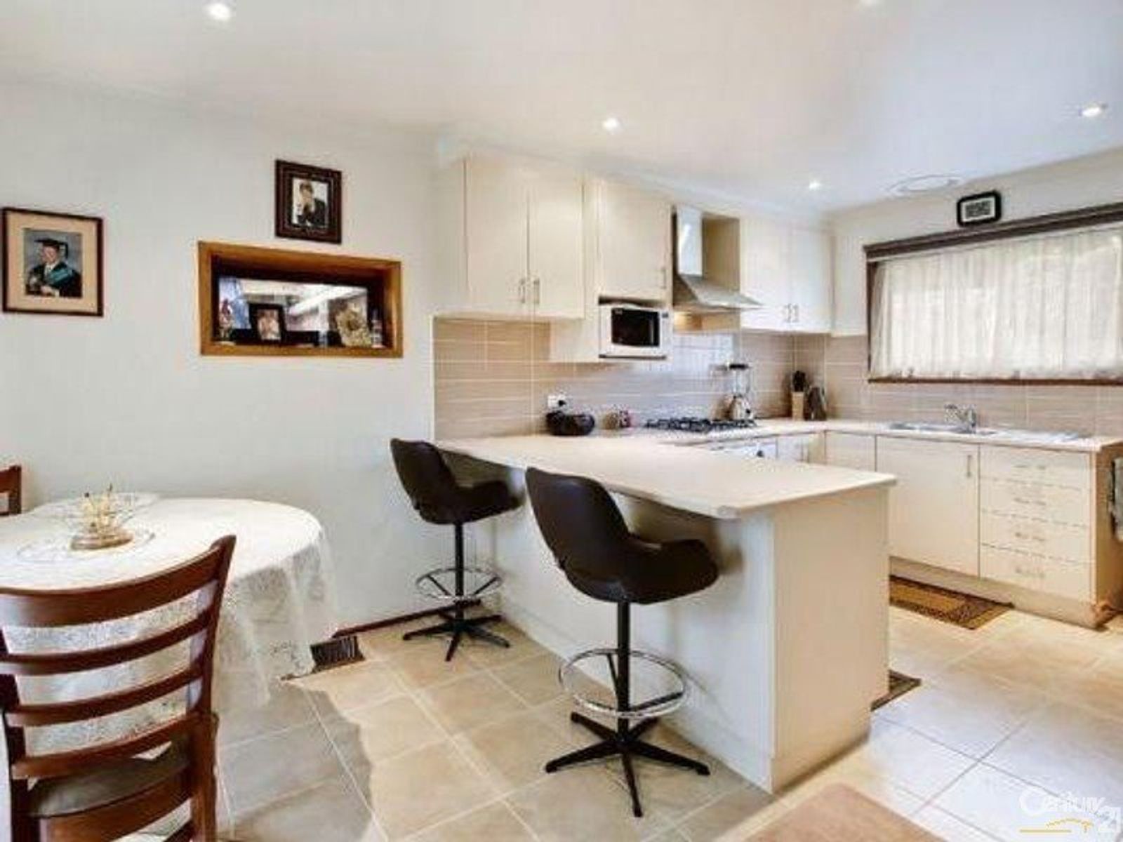 6 Warrenwood Close, Ferntree Gully, VIC 3156, Ferntree Gully - Thumbnail 2