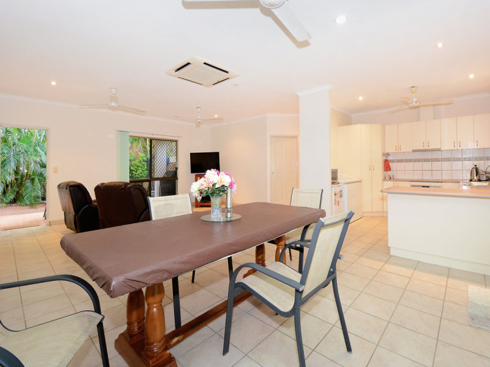 157 Woodlake Boulevard, Durack NT 0830, Durack - Thumbnail 3