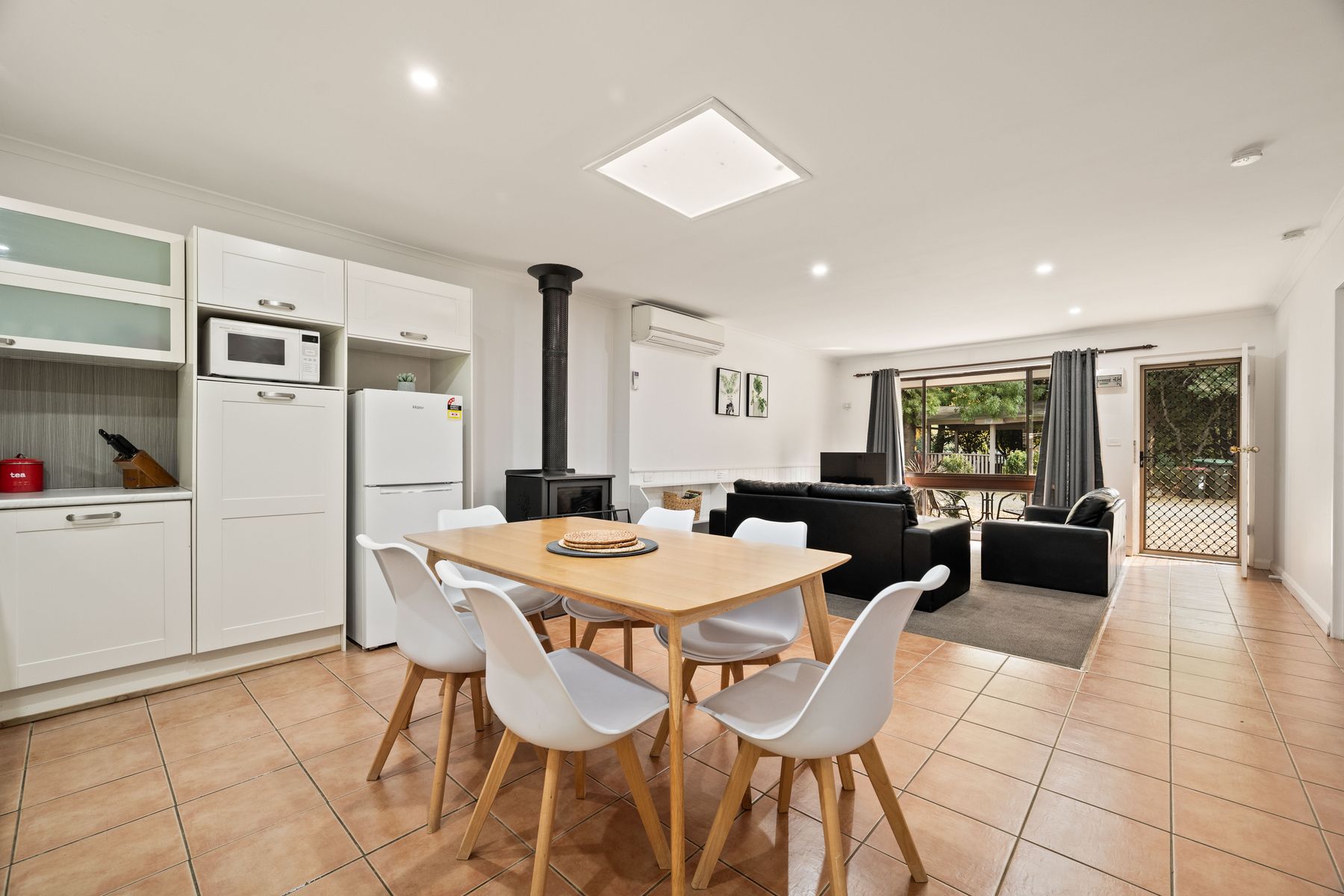 2/12 Gavan Street, Bright VIC 3741, Bright - Thumbnail 4