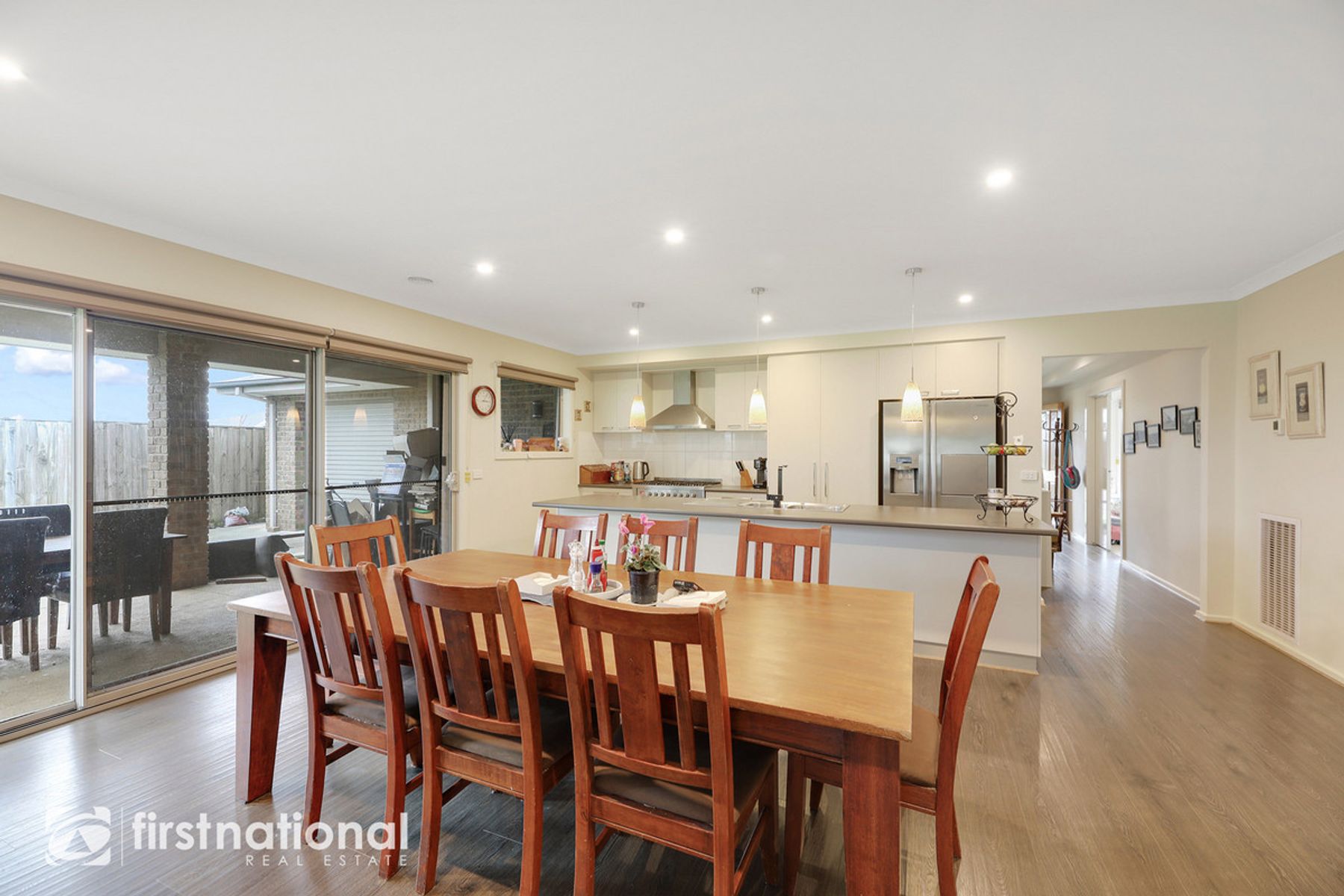 18 Chesterfield Avenue, Warragul, VIC 3820, Warragul - Thumbnail 5