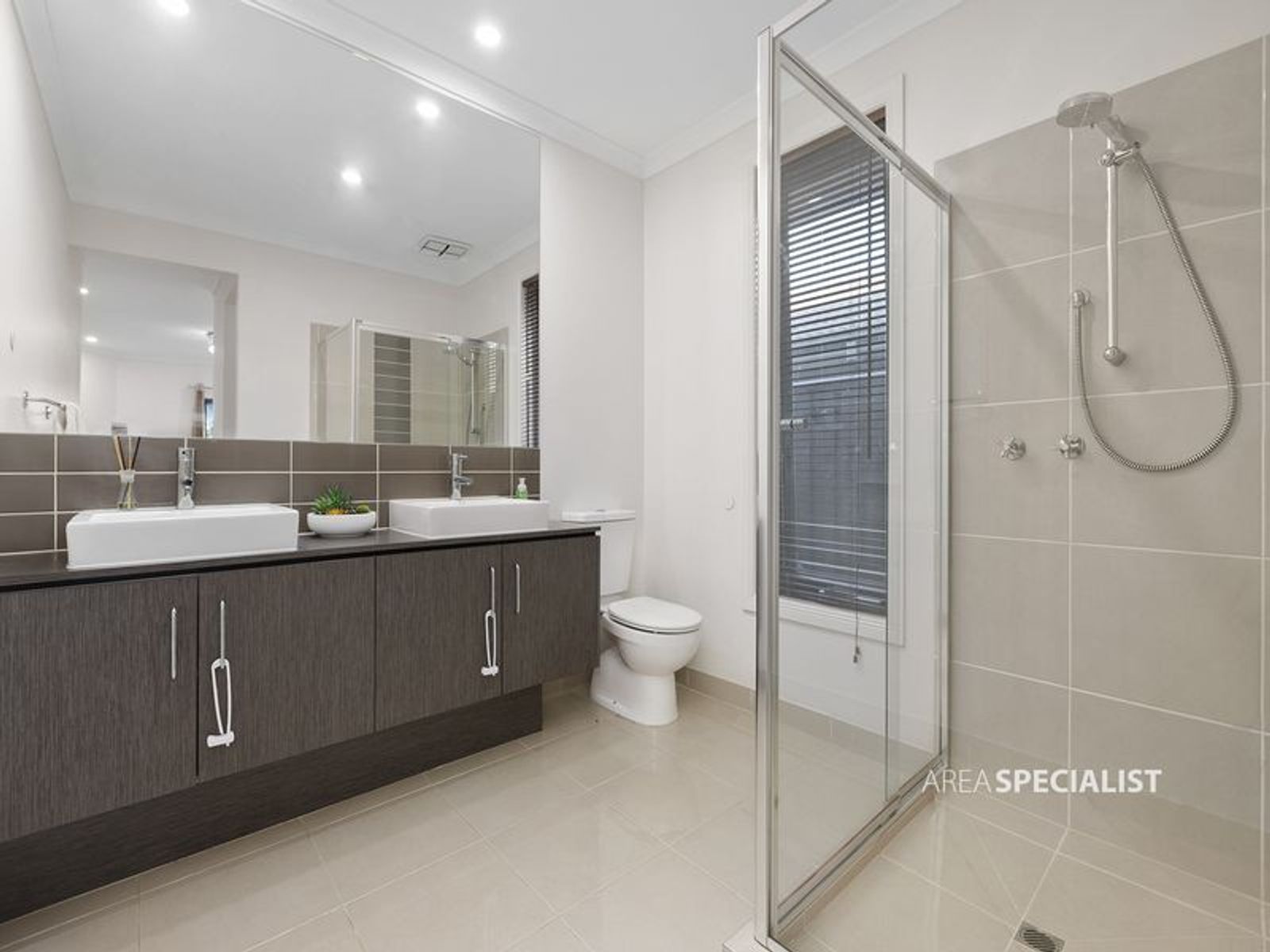 22 Hermes Avenue, Cranbourne West, VIC 3977, Cranbourne West - Thumbnail 8